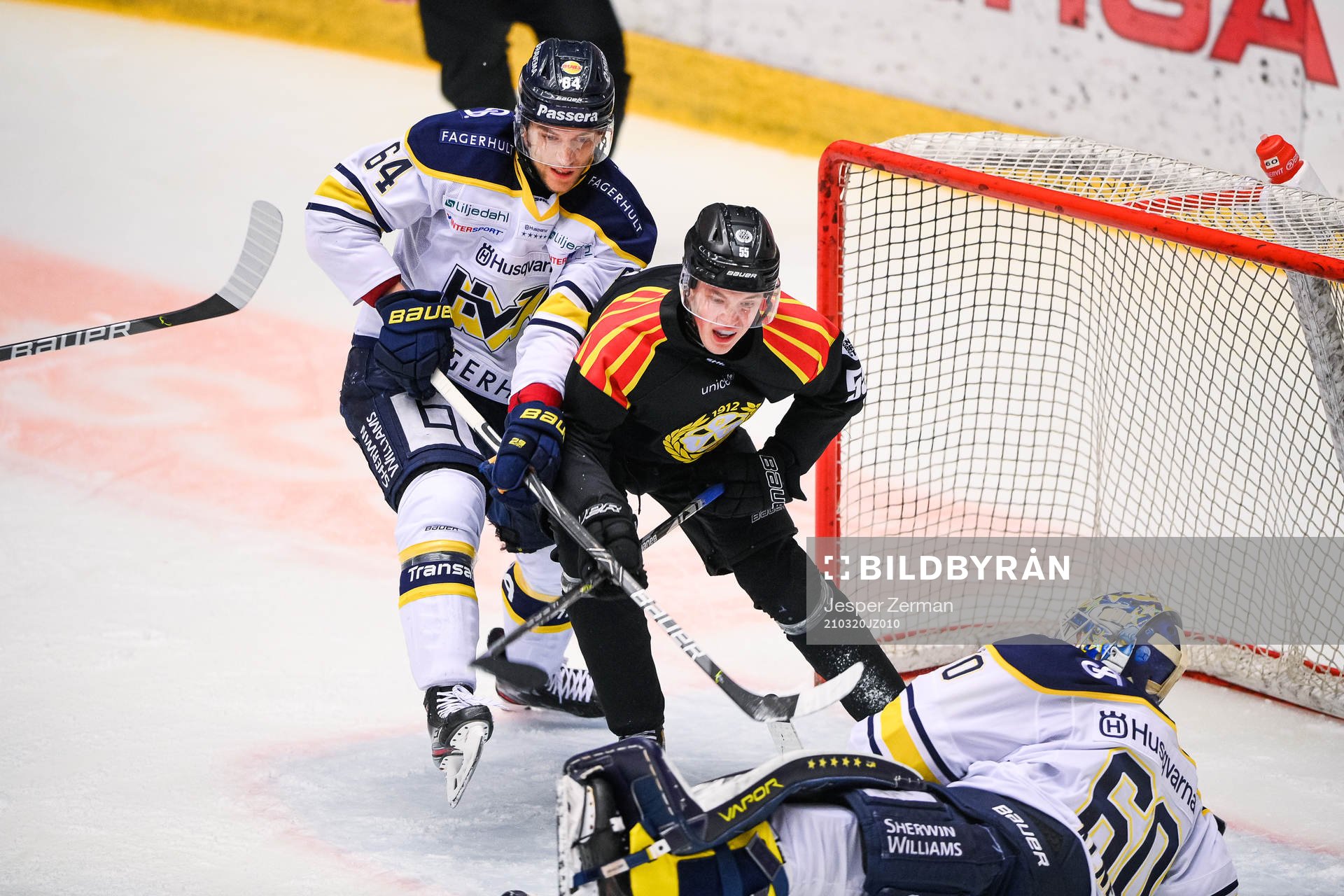 s Eric Martinsson och målvakt Hugo Alnefelt