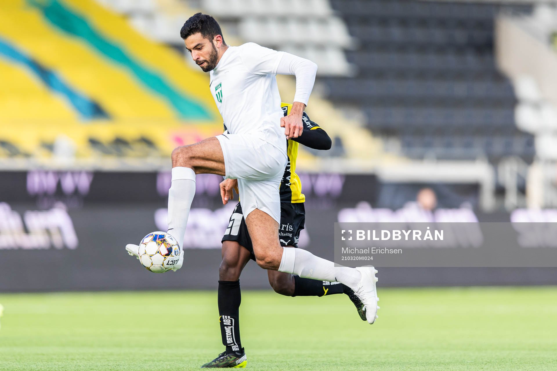 Västerås Pedro Ribeiro och Häckens Benie Adama Traore