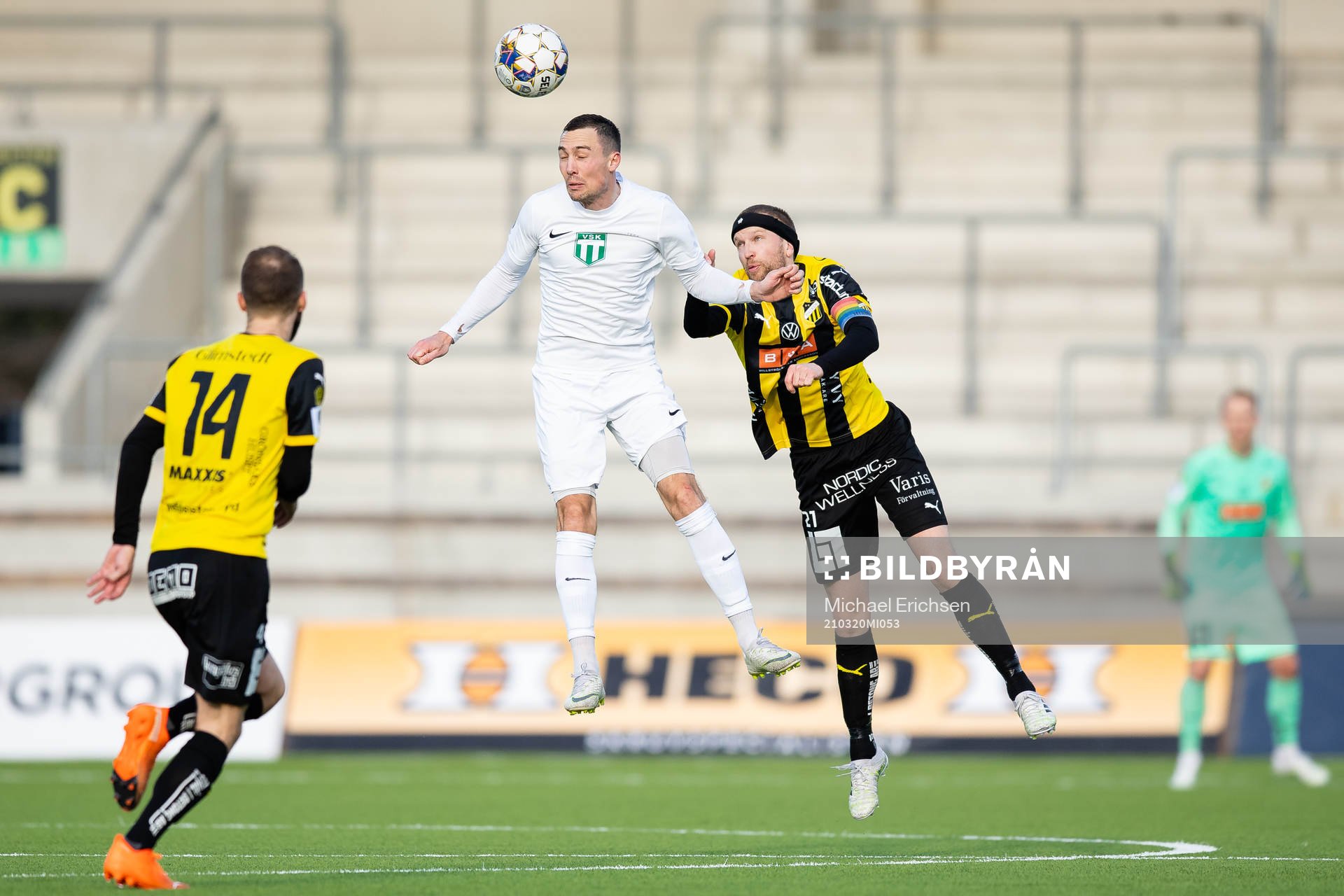 Västerås Filip Tronét och Häckens Rasmus Lindgren