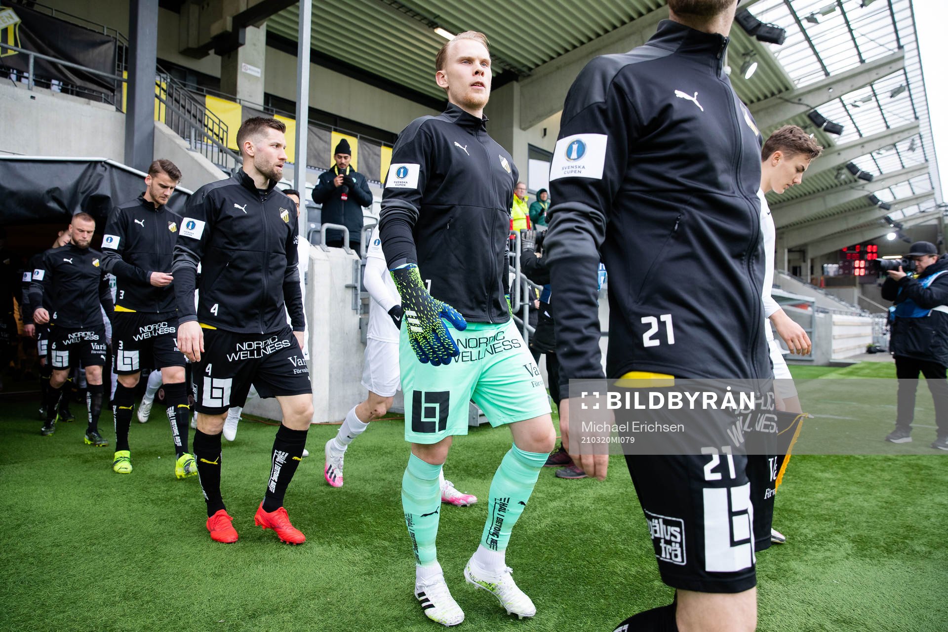Häckens målvakt Pontus Dahlberg innan fotbollsmatchen i