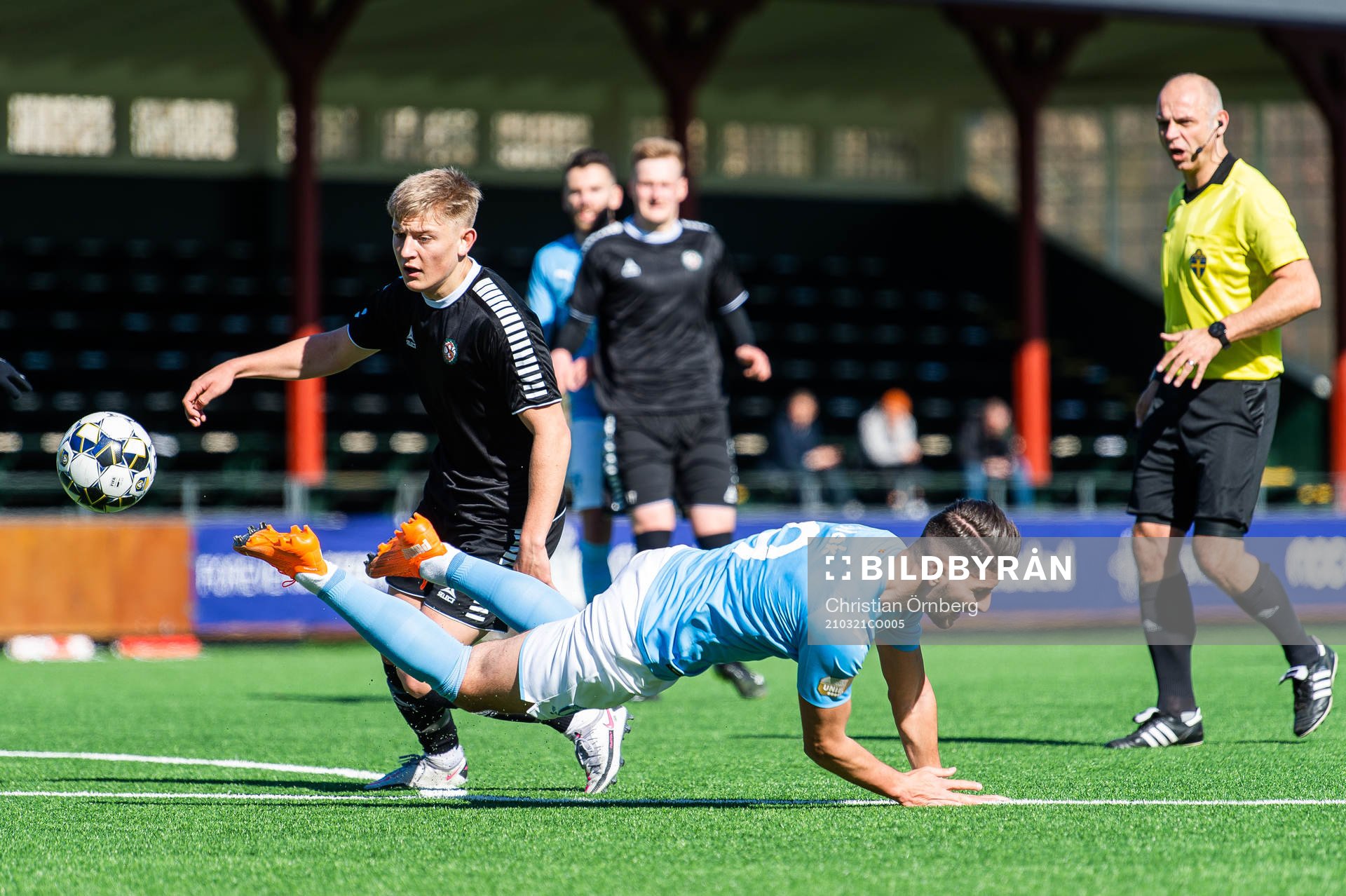 Örebros Dennis Collander och Malmö FFs Antonio Colak