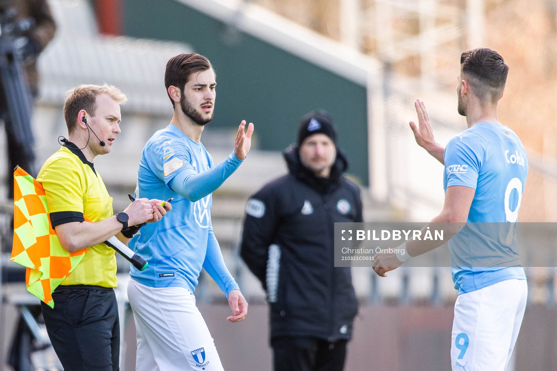 Malmö FFs Adi Nalic byts in mot Antonio Colak