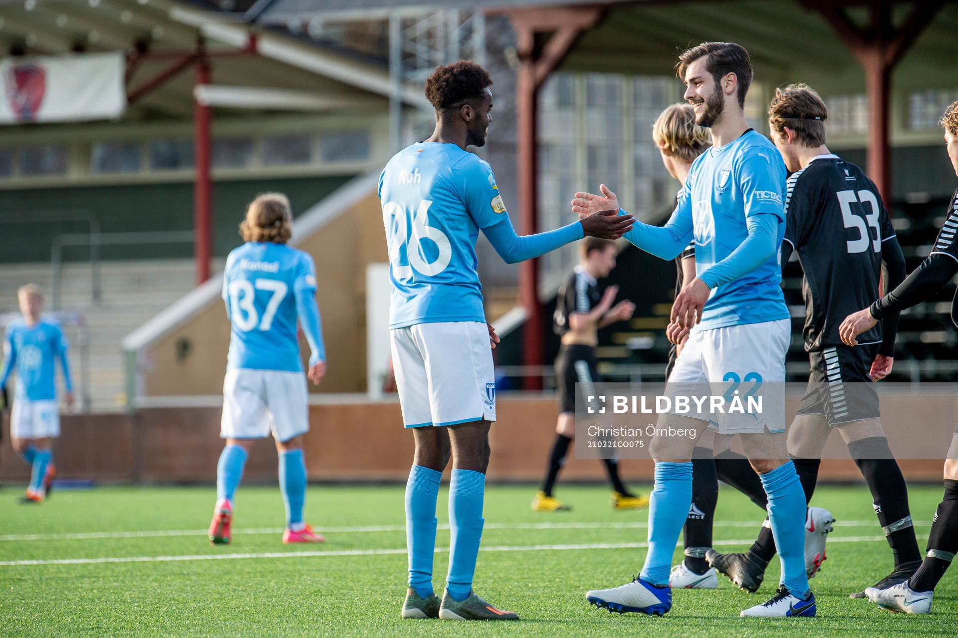 Malmö FFs Mubaarak Nuh och Adi Nalic jublar