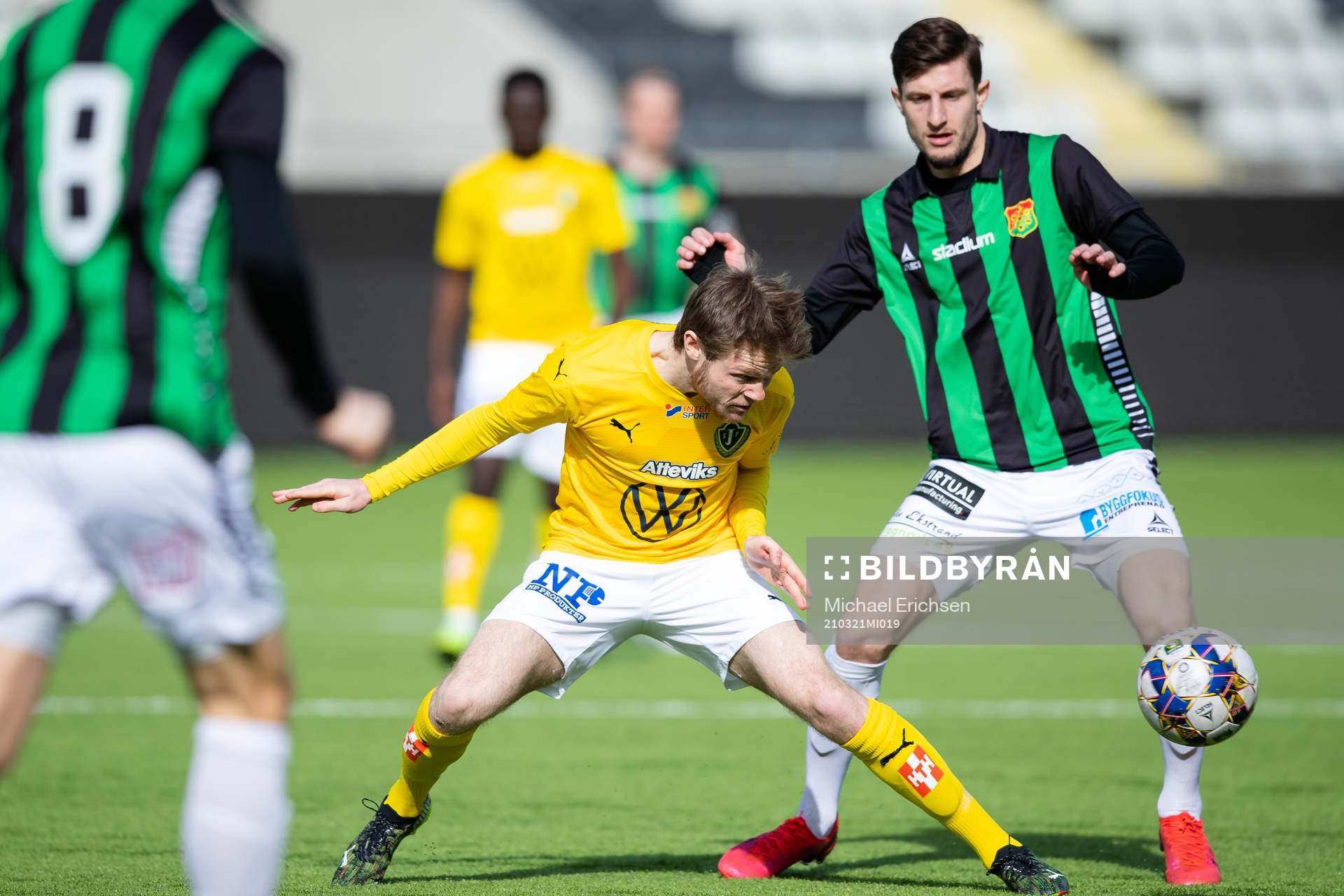 Jönköpings  Daniel Ljung och GAIS Adnan Maric