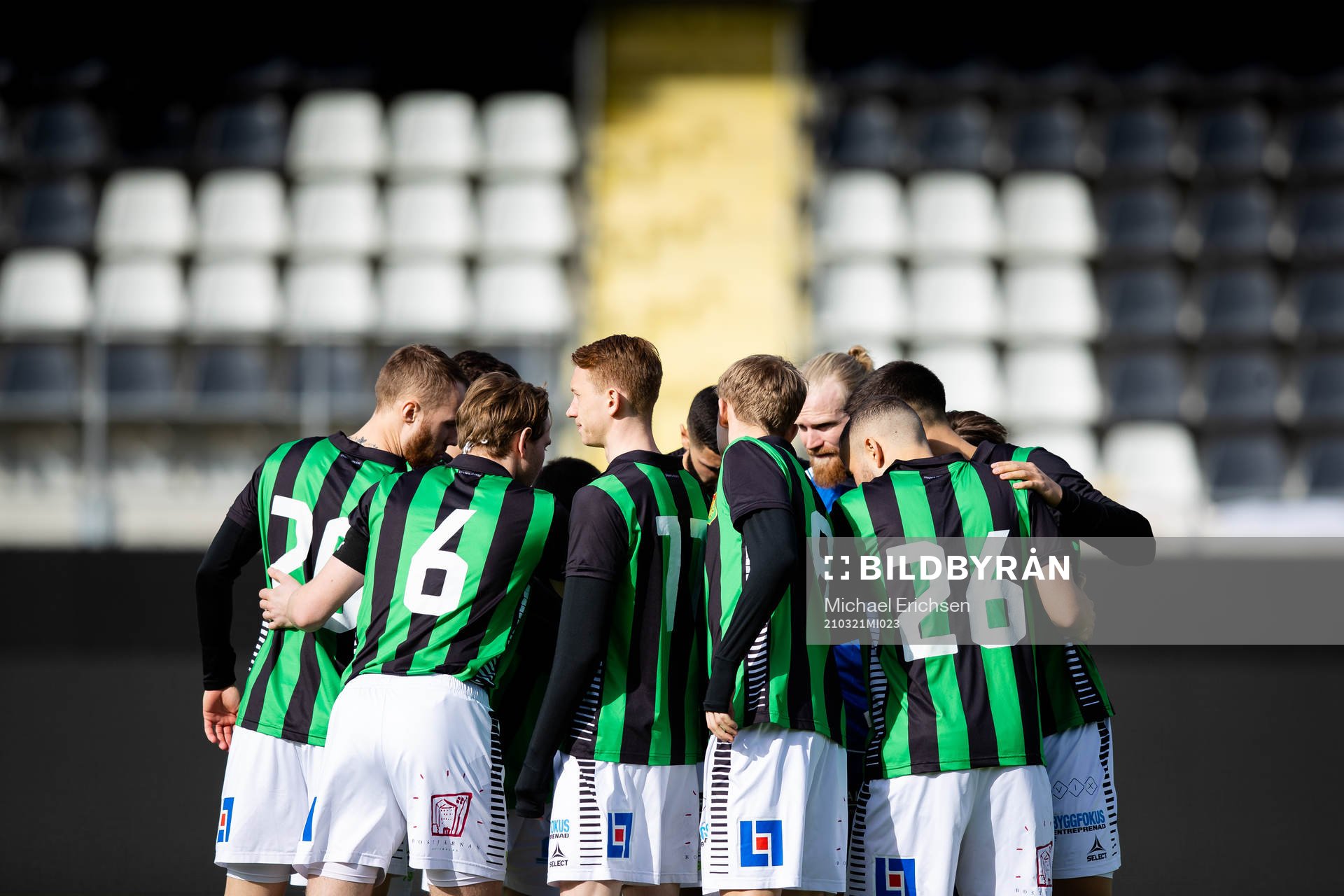 GAIS samlade innan träningsmatchen i fotboll mellan GAIS