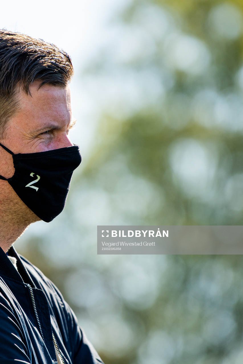 Jesper Mathisen, pundit of broadcaster TV 2