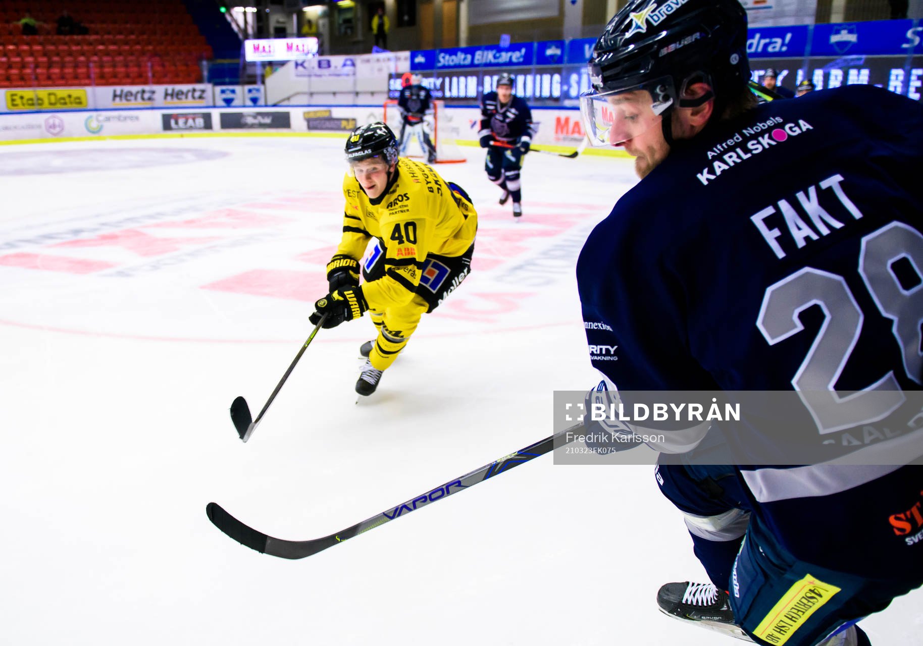 Västerås Isac Skedung och Karlskogas Sebastian Fakt