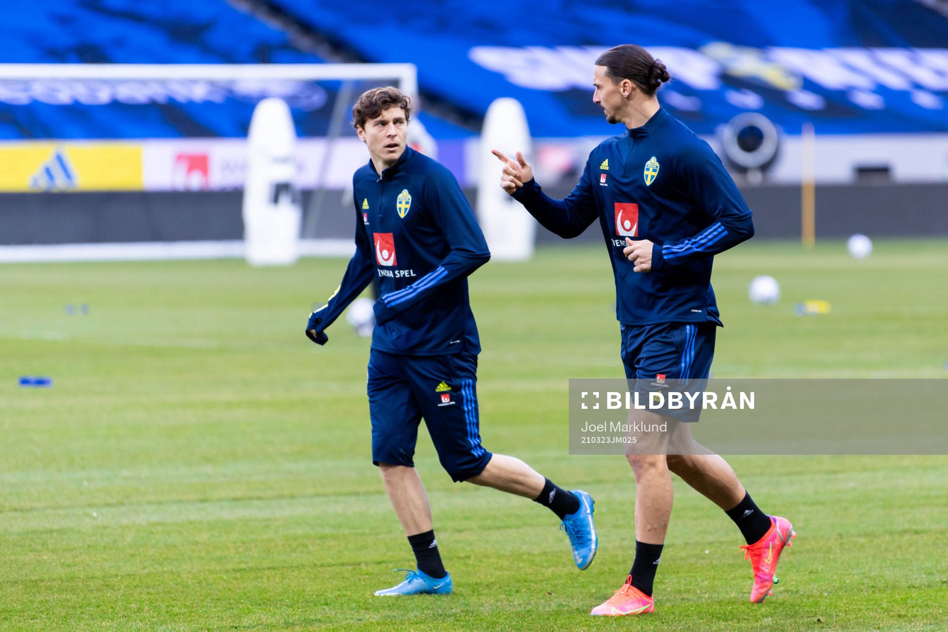 Victor Nilsson Lindelöf and Zlatan Ibrahimovic of the