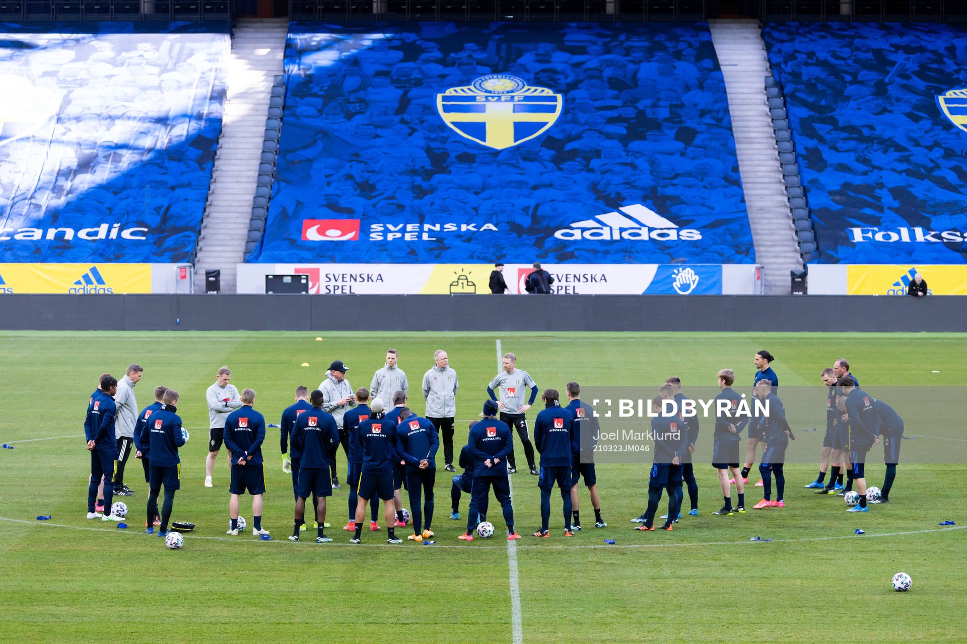 The players of the Swedish national football team gather