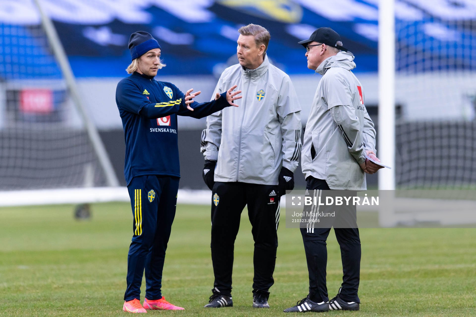 Emil Forsberg, assitant coach Peter Wettergren and head