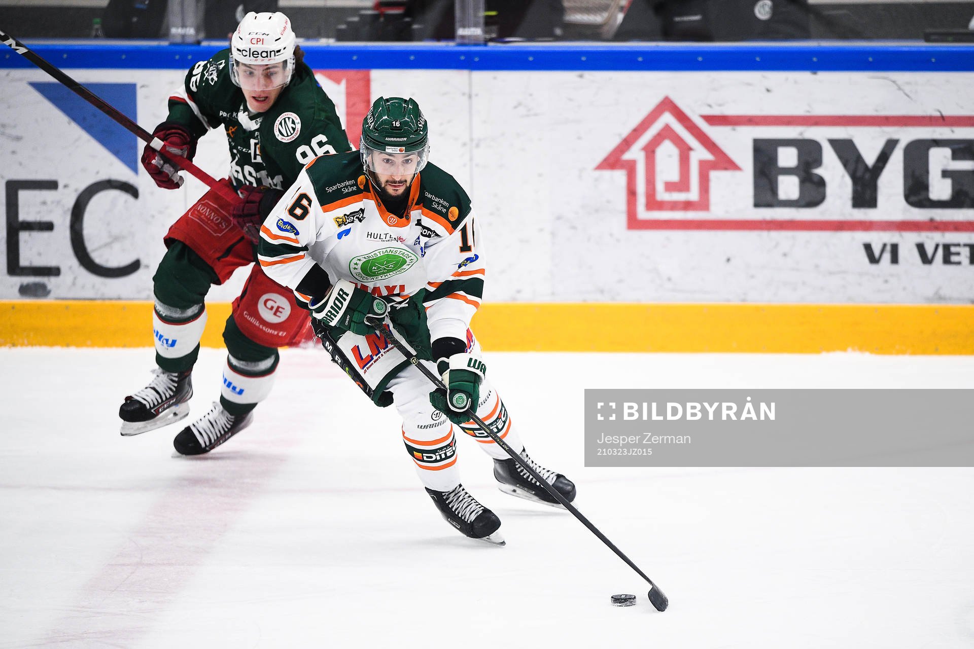 Kristianstads David Levin och Väsbys Lubomir Fetkovic