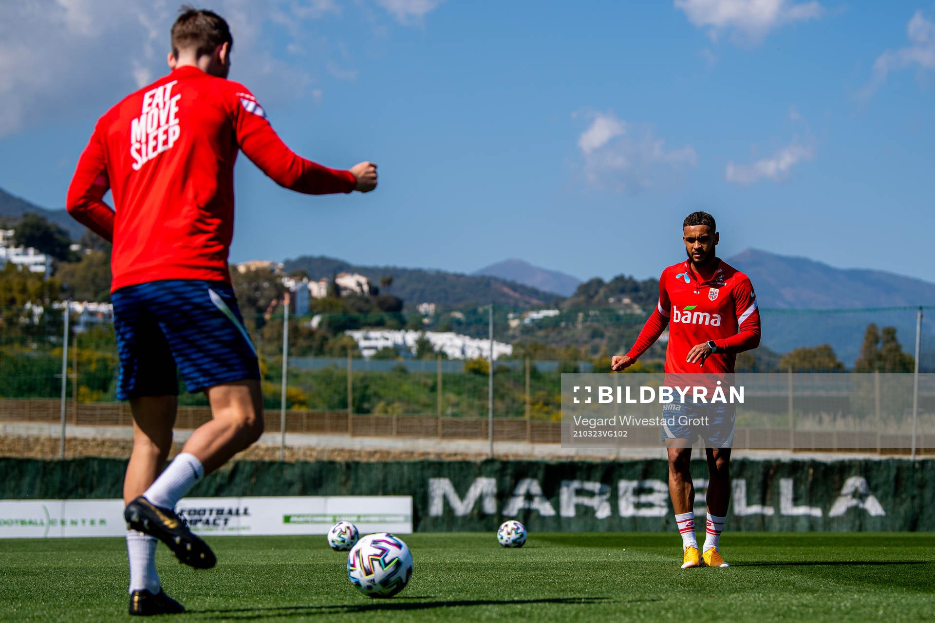 Stefan Strandberg and Joshua King of the Norwegian national