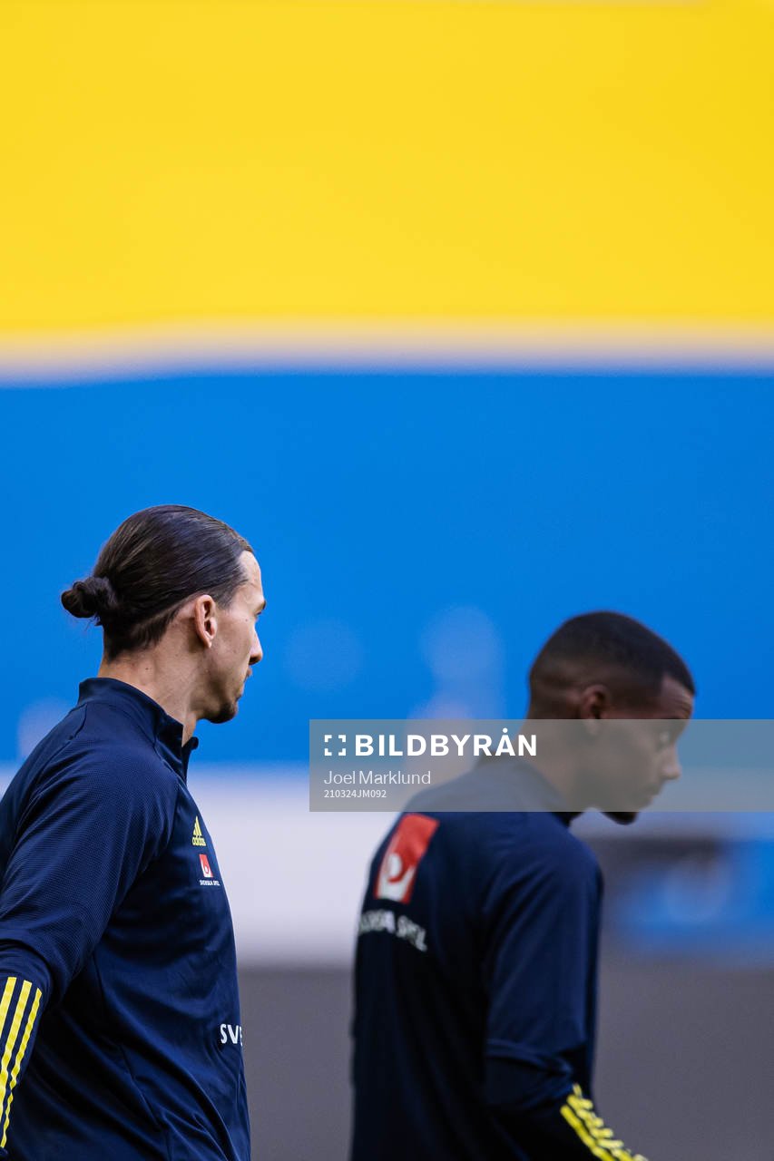 Zlatan Ibrahimovic and Alexander Isak of the Swedish