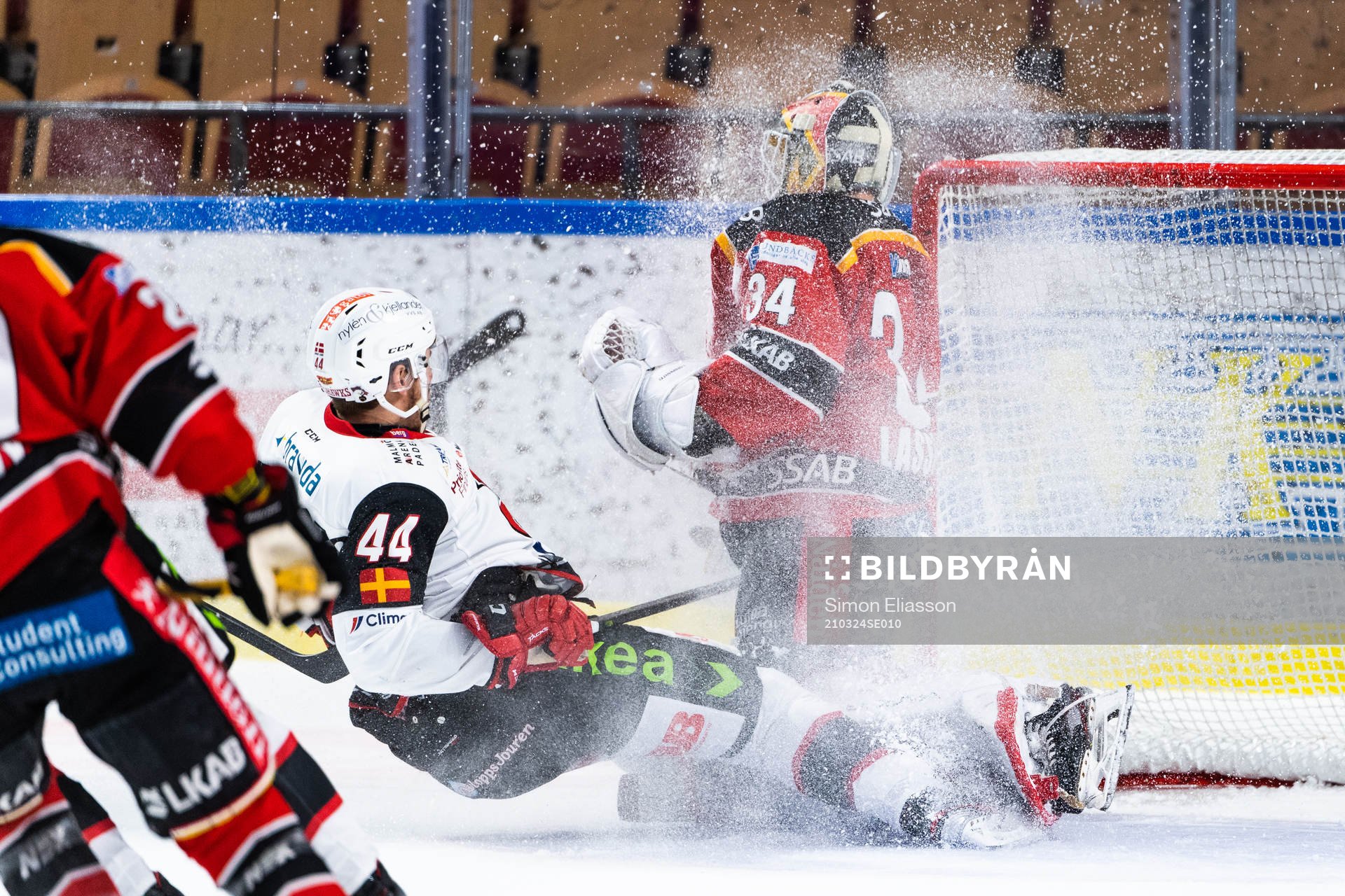 Malmö Redhawks Jesper Jensen Aabo och Luleås målvakt