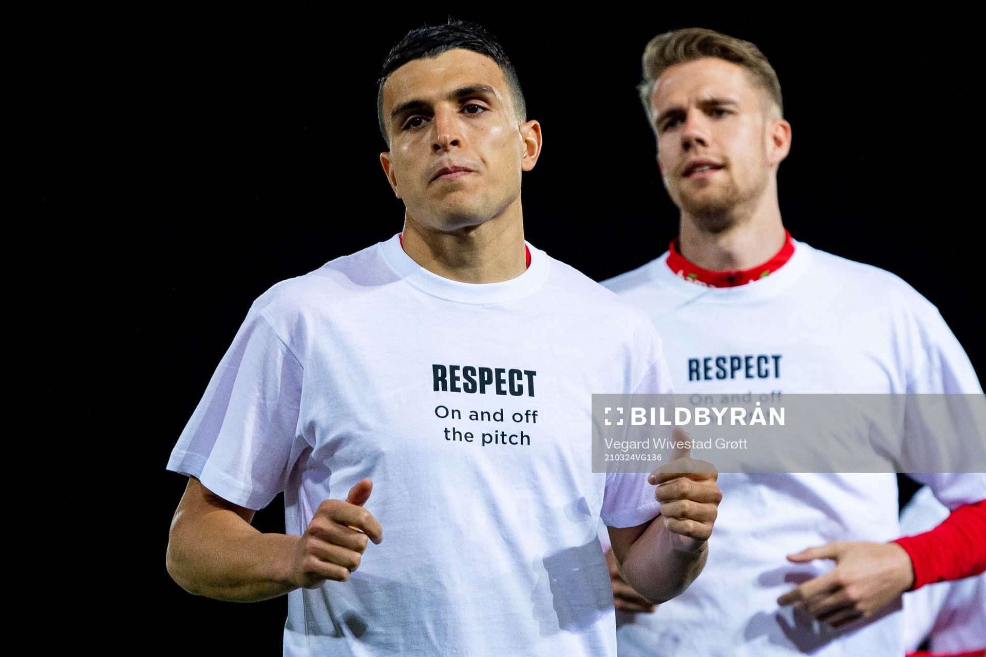 Mohamed «Moi» Elyounoussi and Kristoffer Ajer of Norway