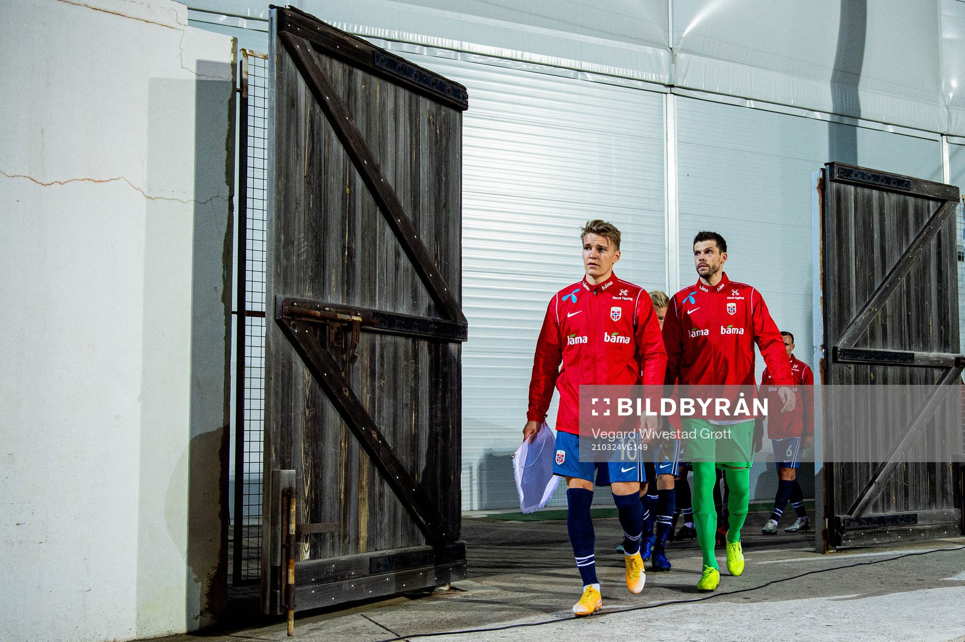 Martin Ødegaard and goalkeeper Rune Almenning Jarstein of