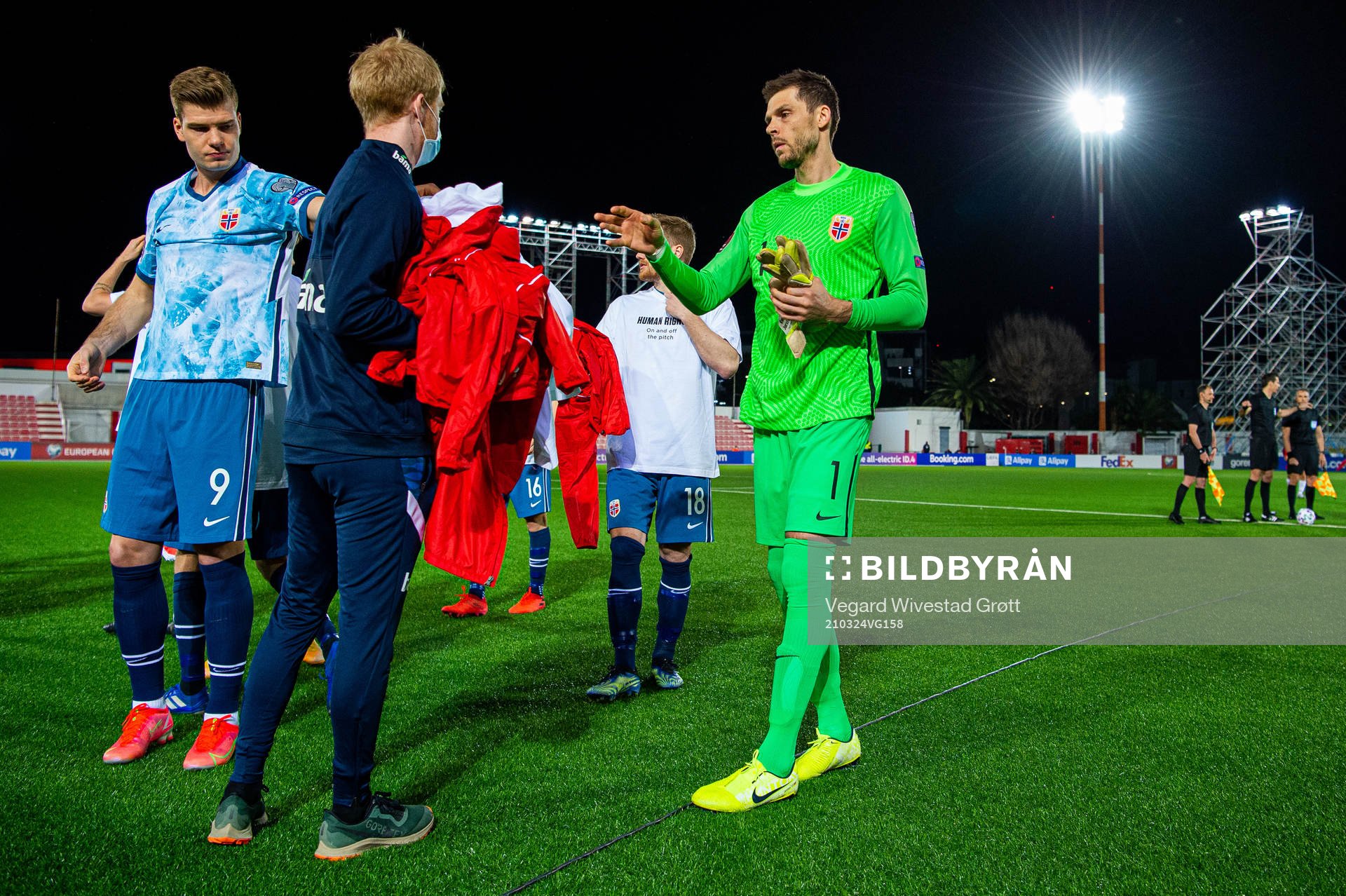 Alexander Sørloth and goalkeeper Rune Almenning Jarstein