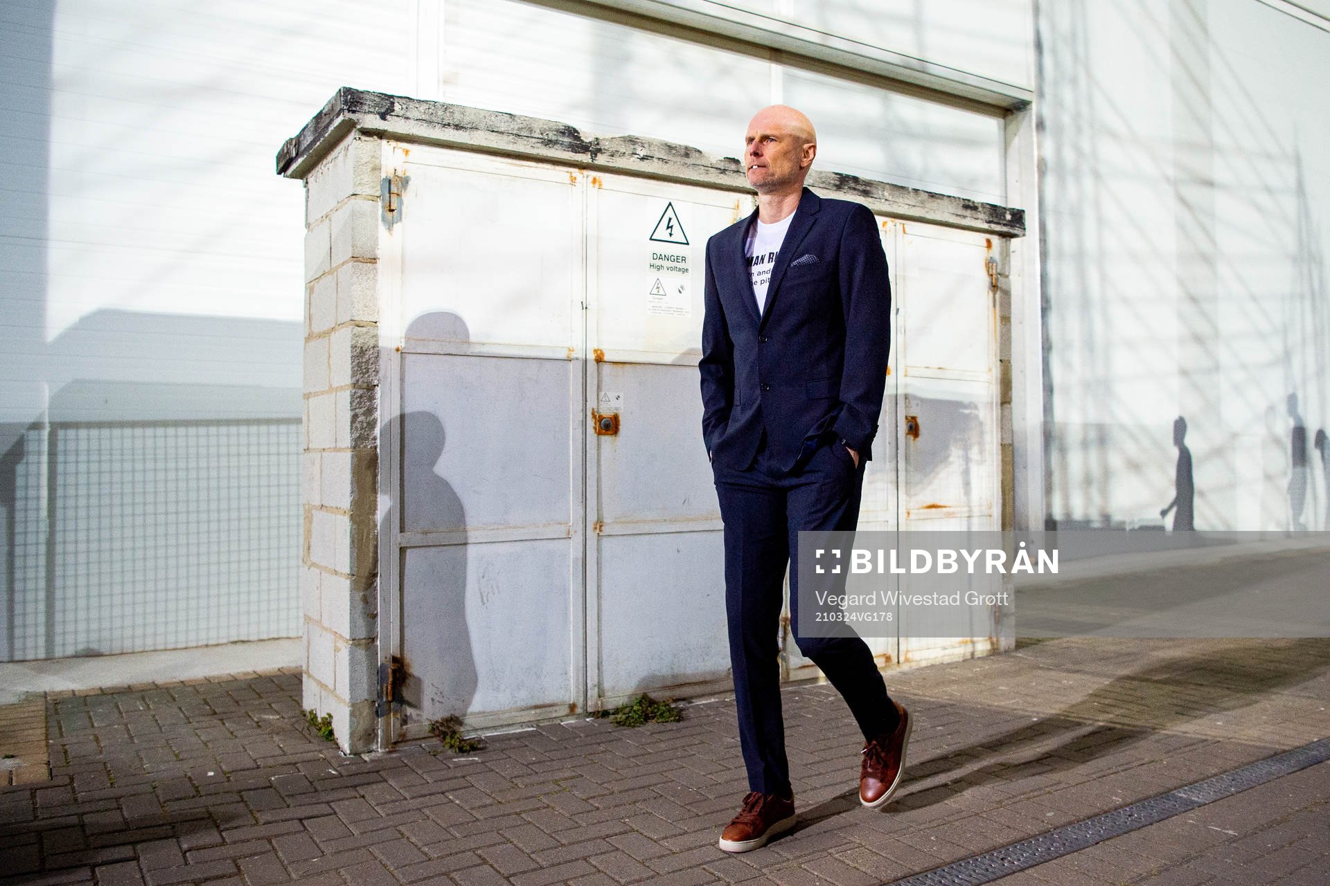 Ståle Solbakken, head coach of Norway, at half-time