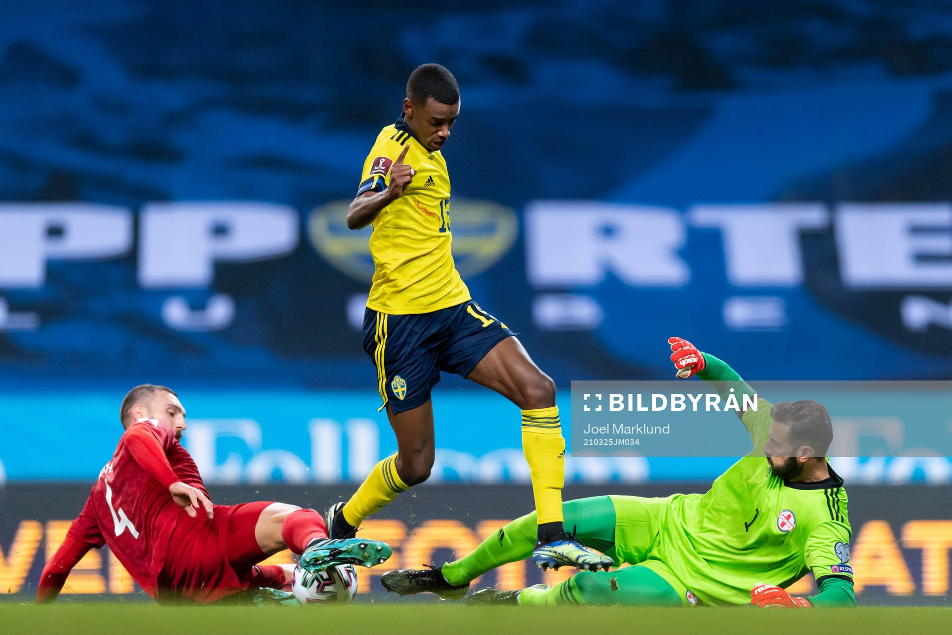 Guram Kashia ang goalkeeper Giorgi Loria against Alexander