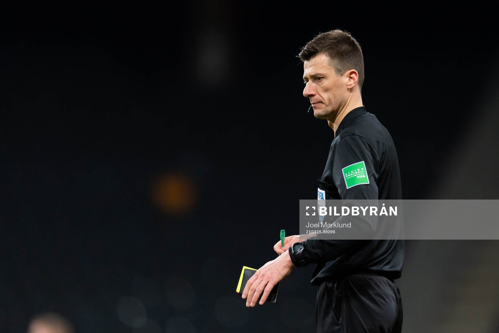 Referee Bastien Benoit