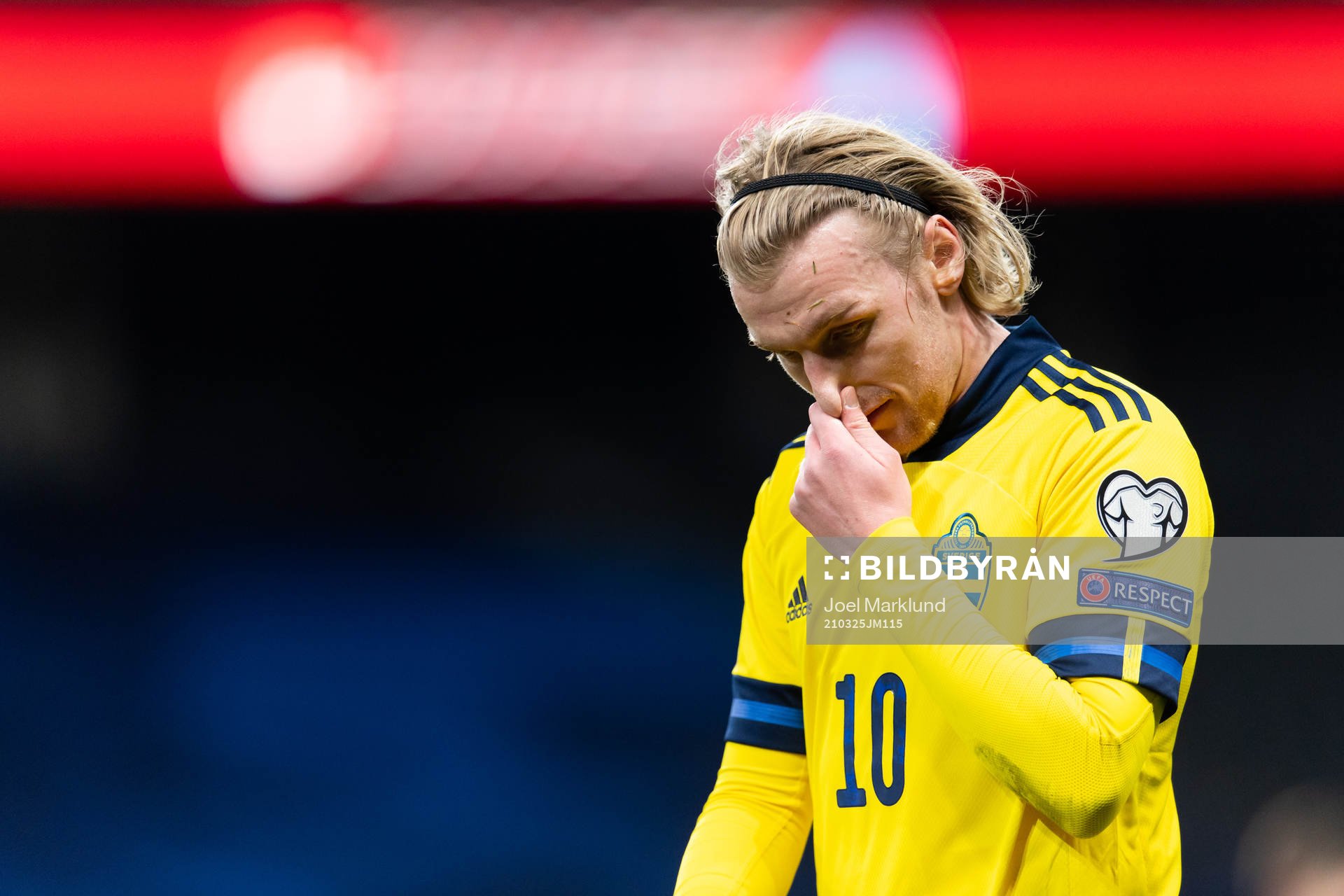 Emil Forsberg of Sweden looks dejected