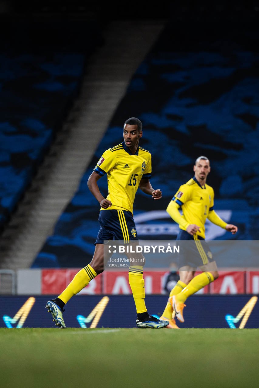 Alexander Isak and Zlatan Ibrahimovic of Sweden