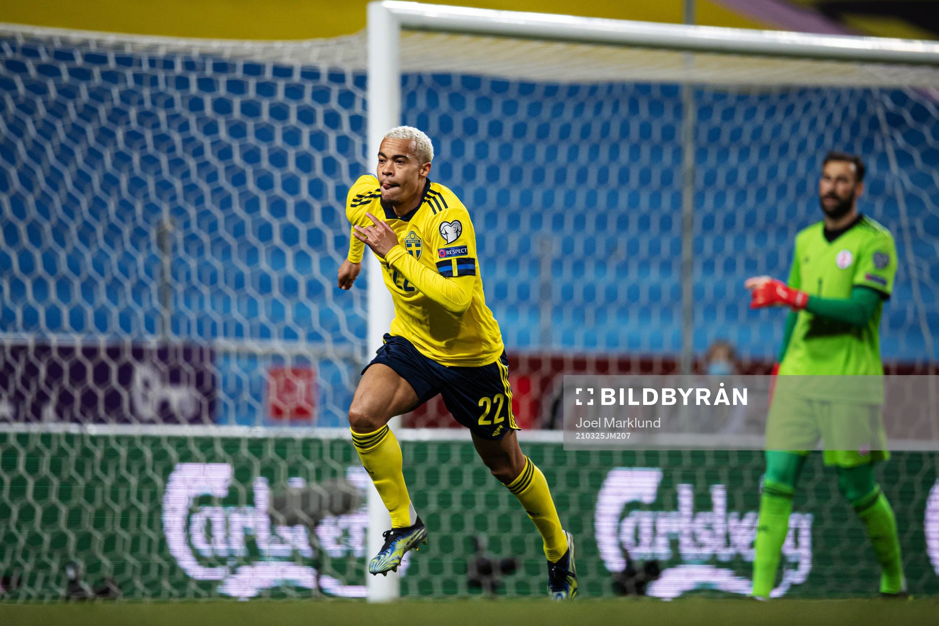 Robin Quaison of Sweden