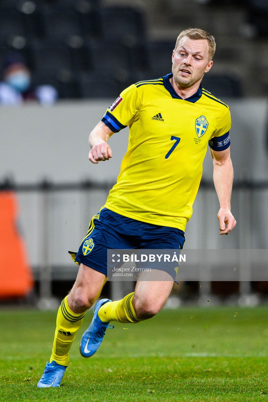 Sebastian Larsson of Sweden