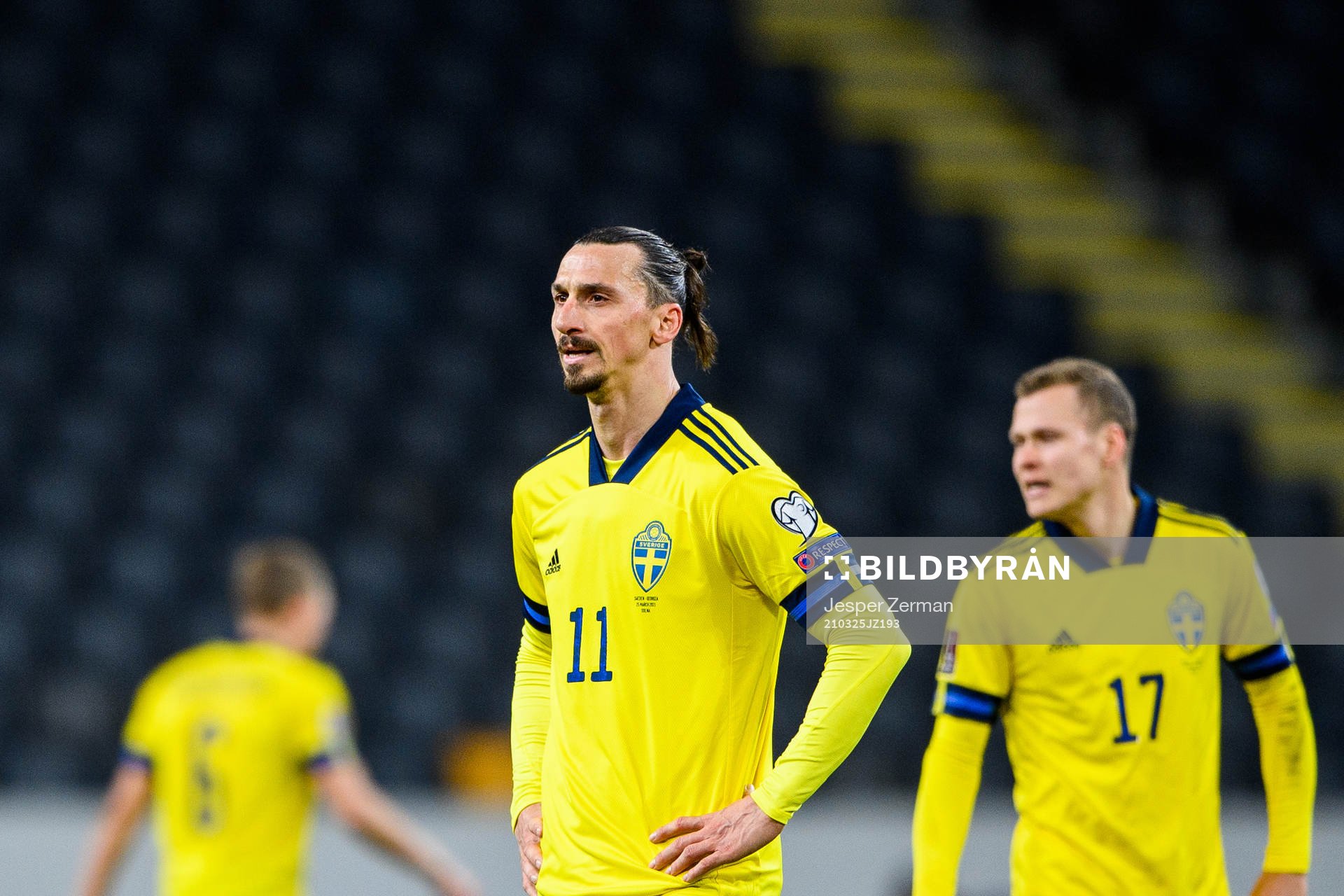Zlatan Ibrahimovic and Viktor Claesson of Sweden
