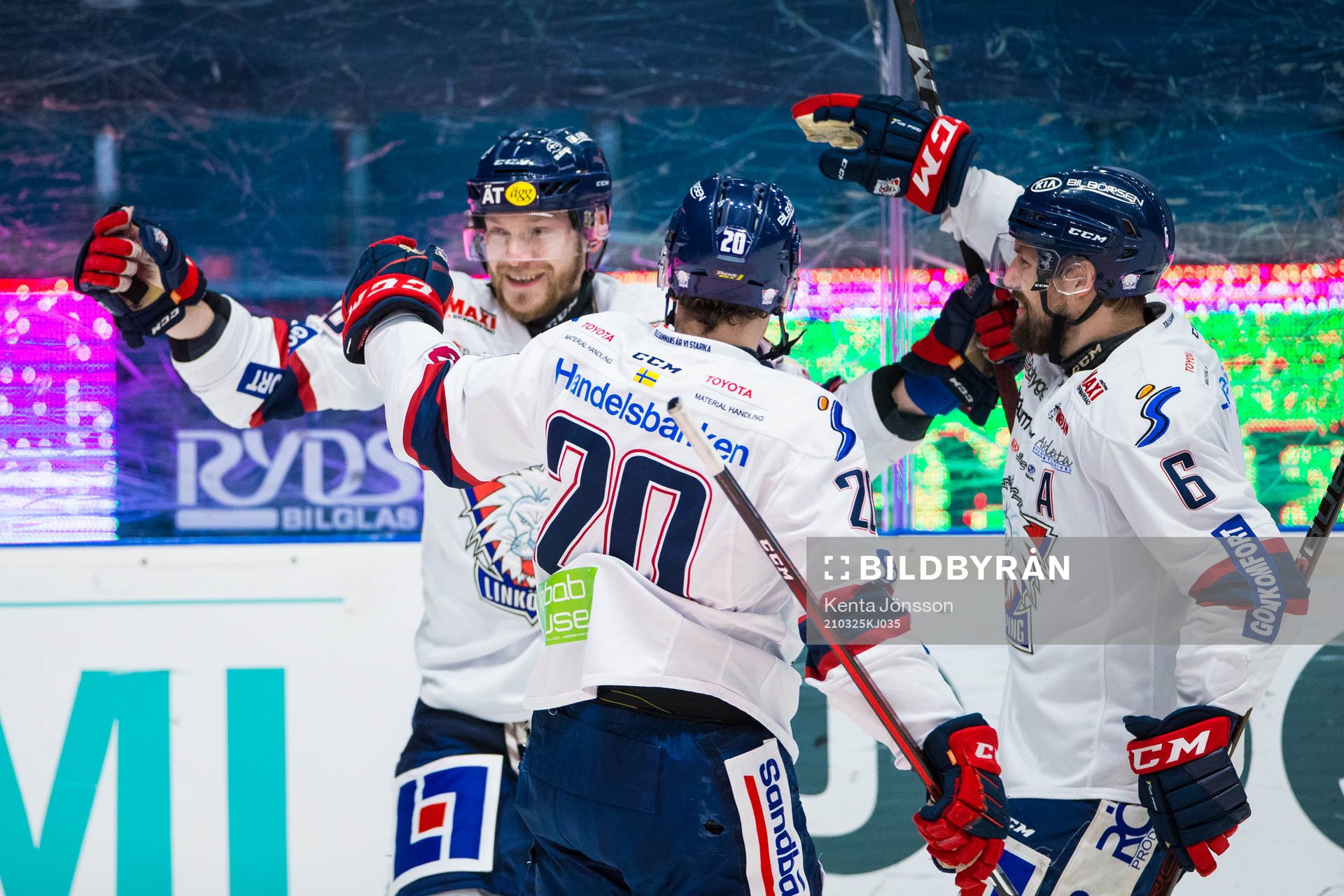 Linköpings Jaakko Rissanen jublar