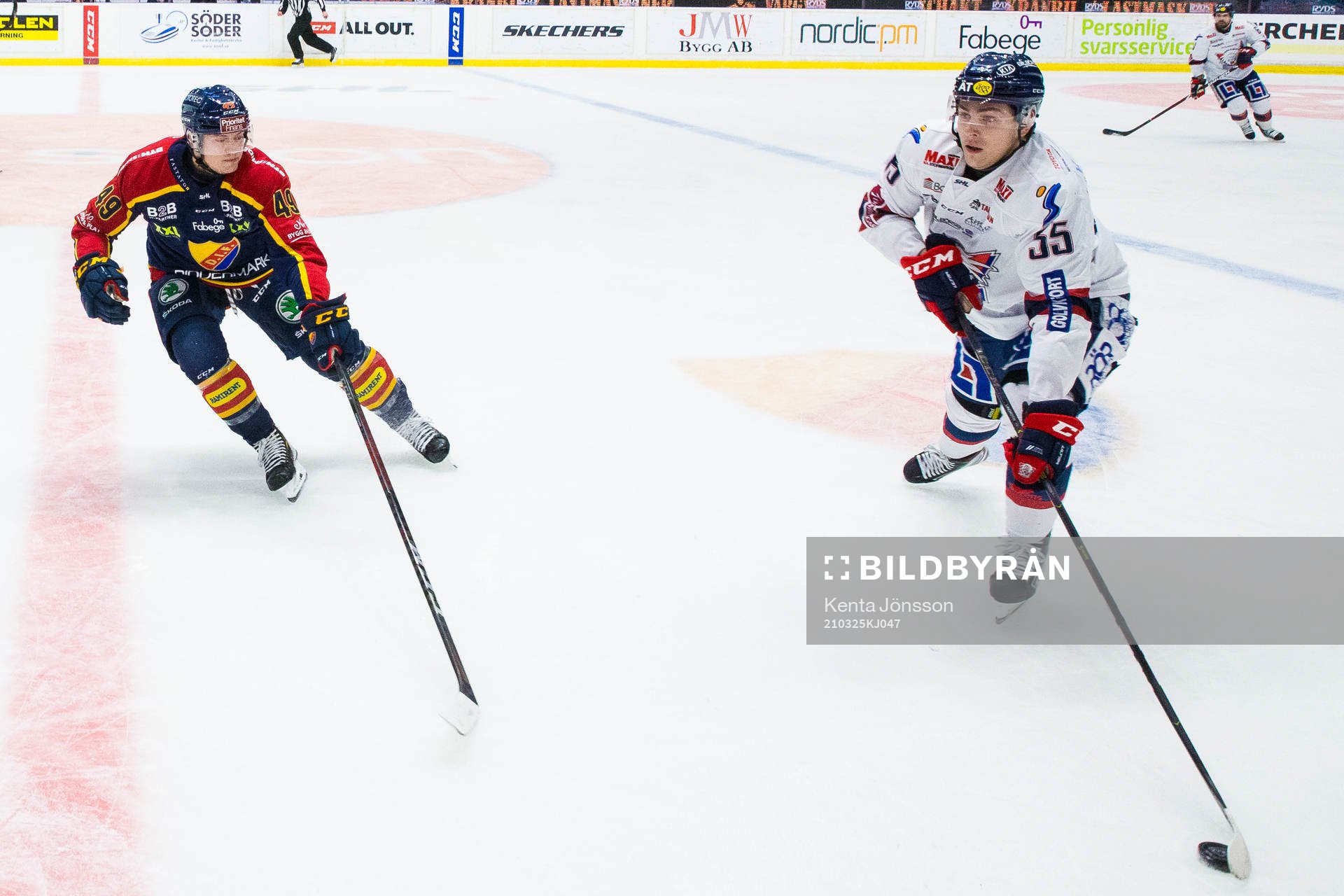 Djurgårdens Rhett Rakhshani och Linköpings Max Lindroth