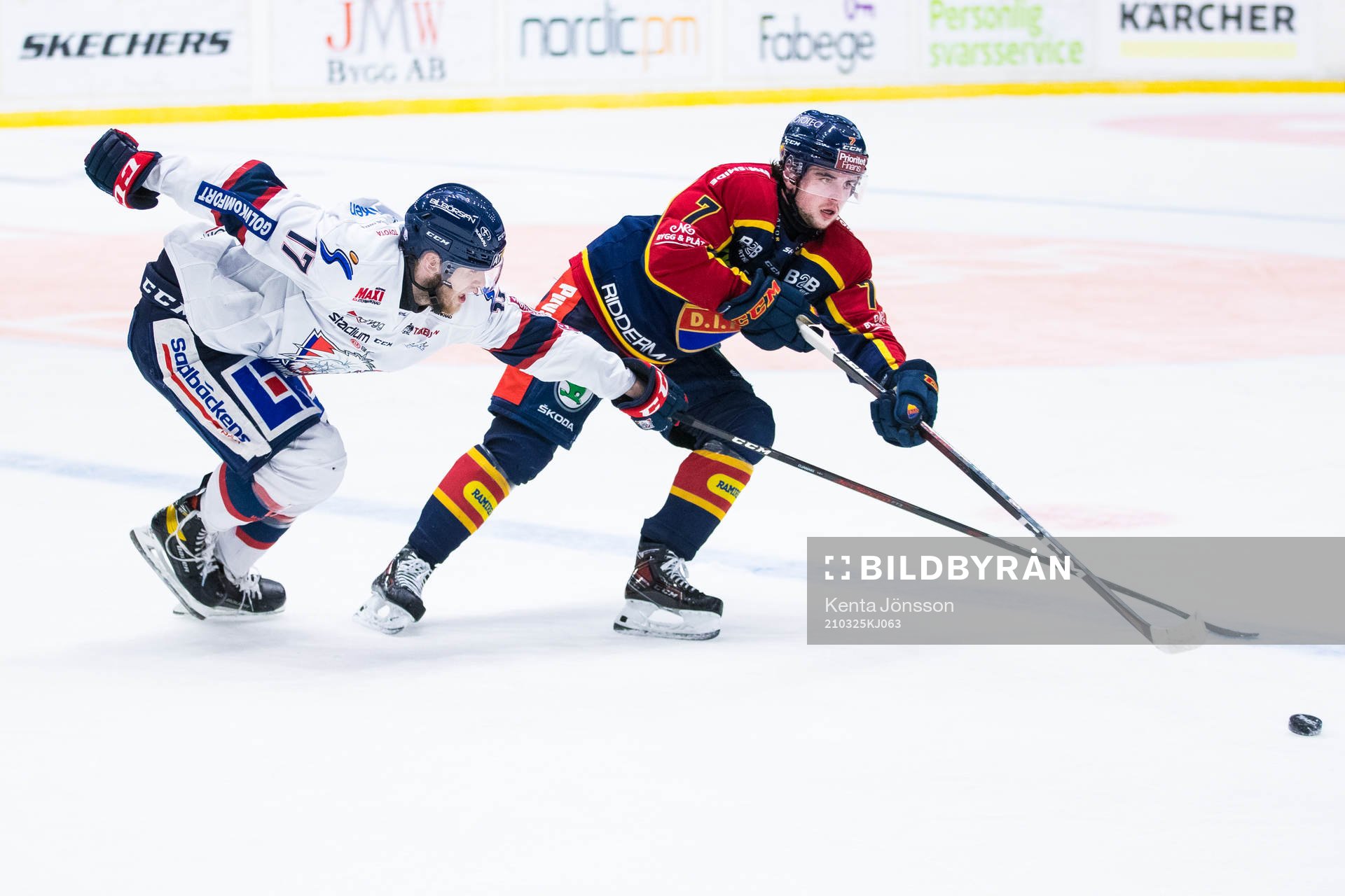 uLinköpings Niko Ojamäki och Djurgårdens Robert Nardella