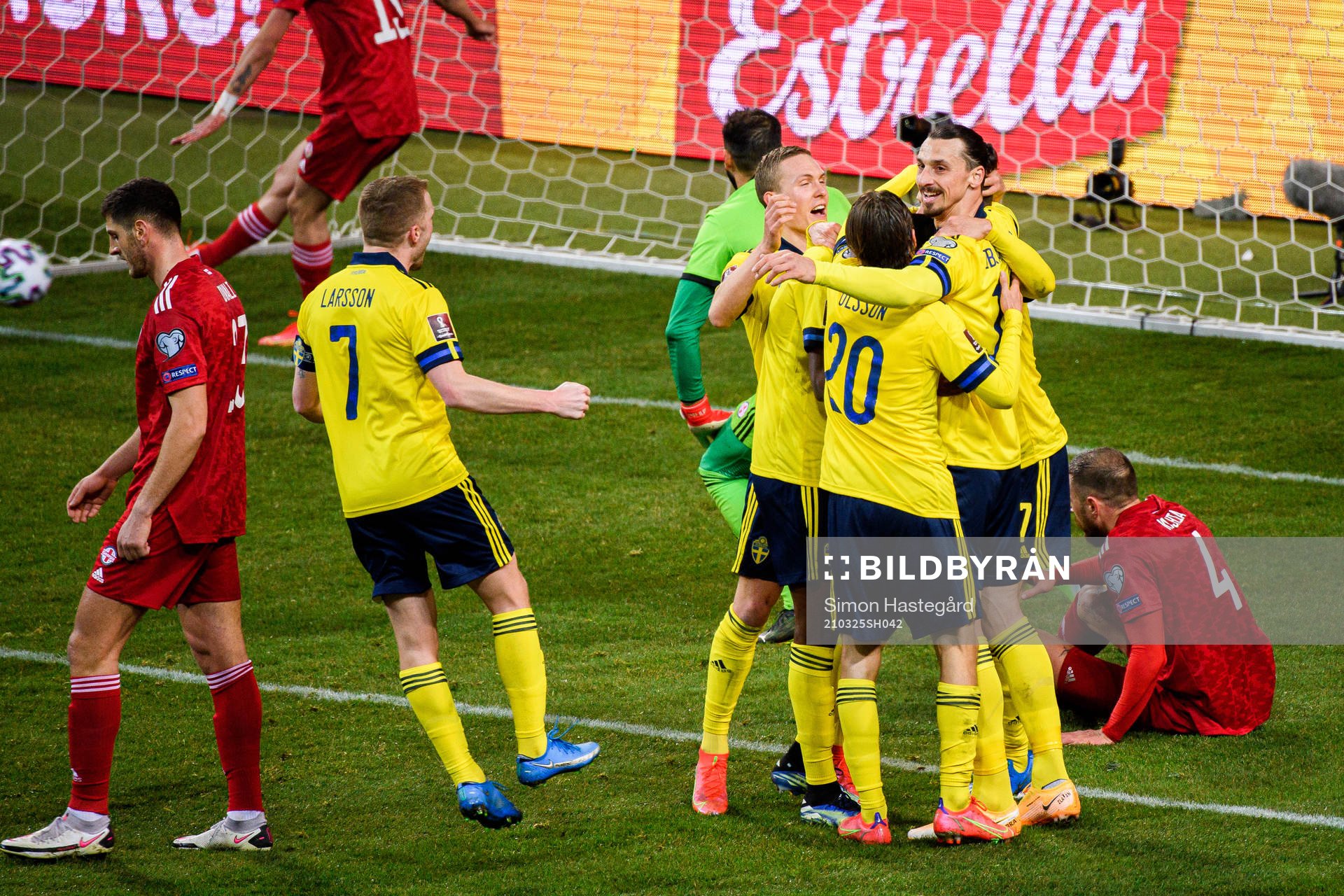 Sebastian Larsson , Ludwig Augustinsson , Kristoffer