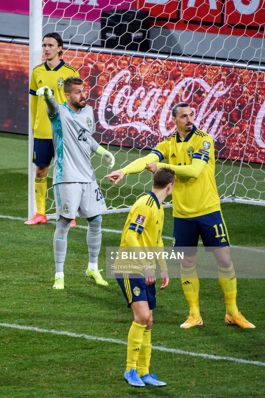 Kristoffer Olsson , goalkeeper Kristoffer Nordfeldt ,