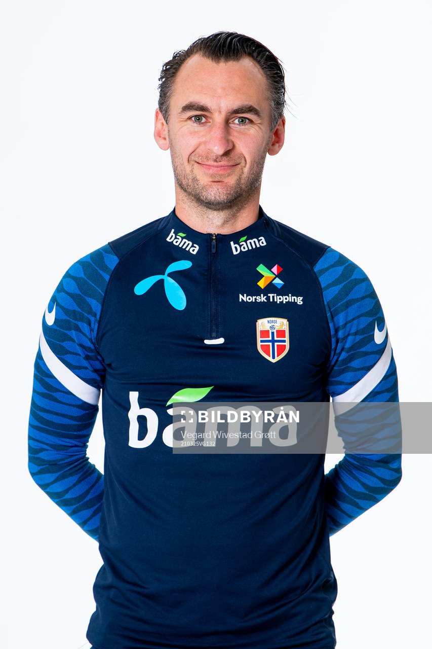 Sigurd Ertsås, kit manager of the Norwegian national