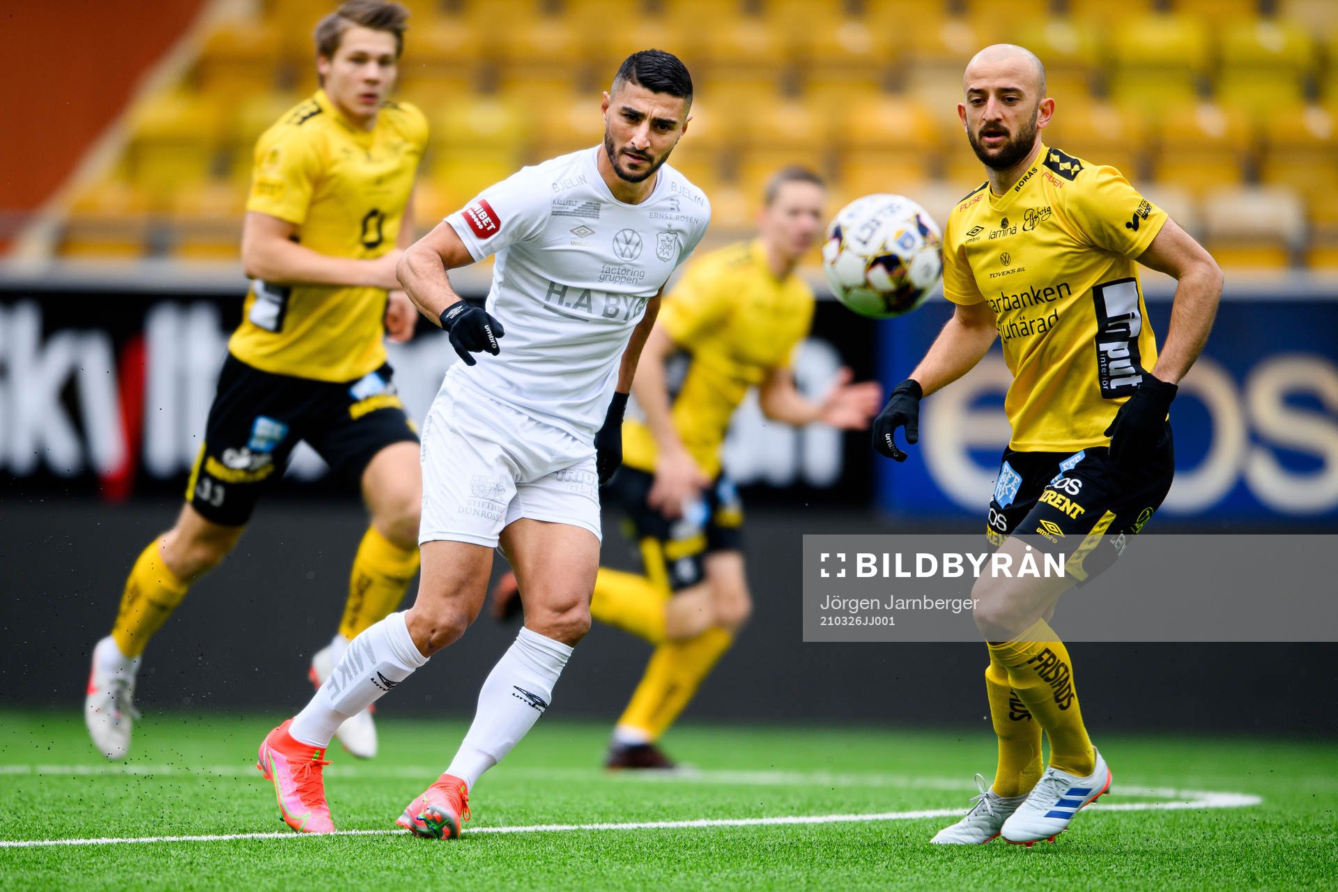 Örgrytes Ailton Jose Almeida och Elfsborgs Robert Gojani