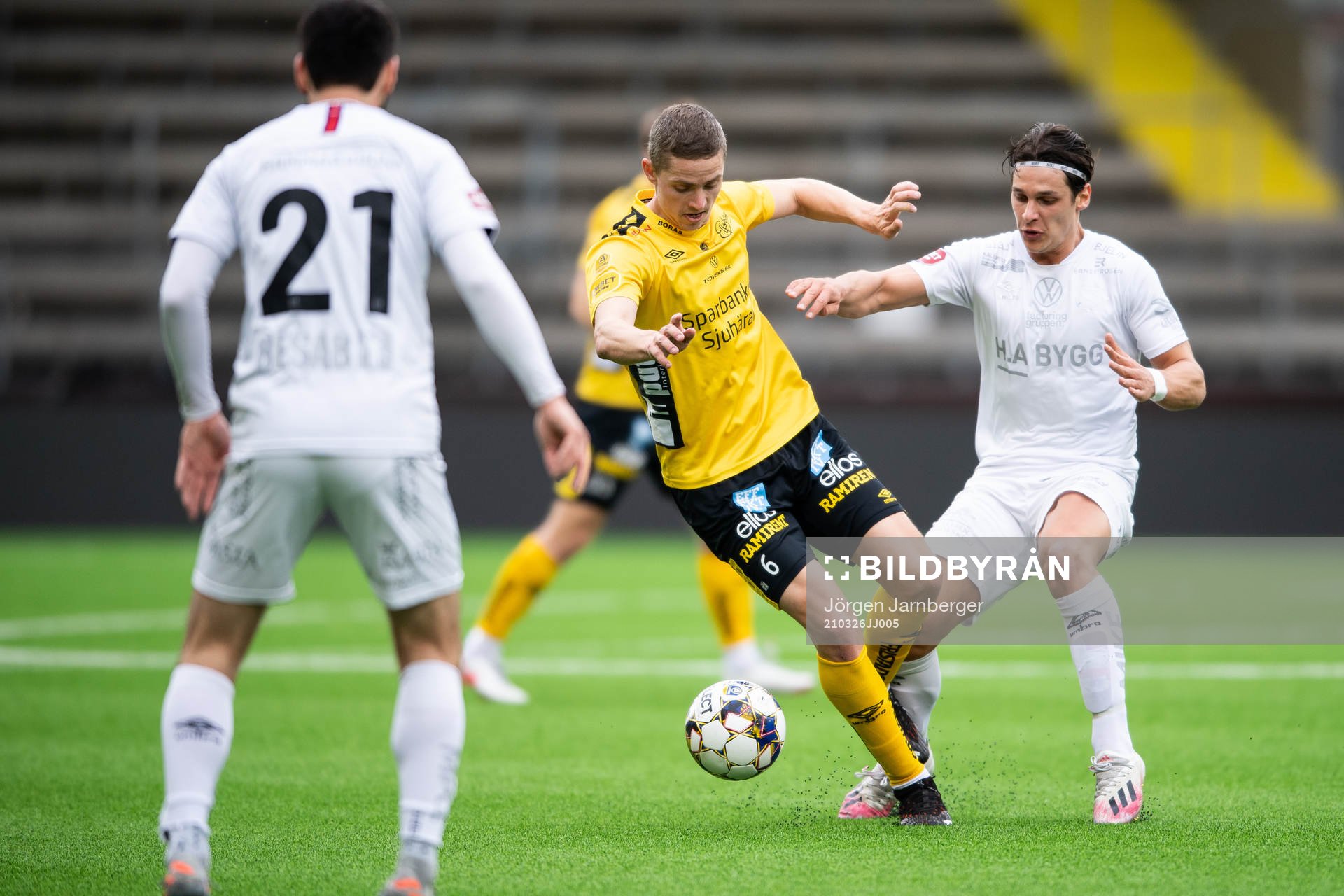 Elfsborgs André Rømer och Örgrytes Kevin Ackermann