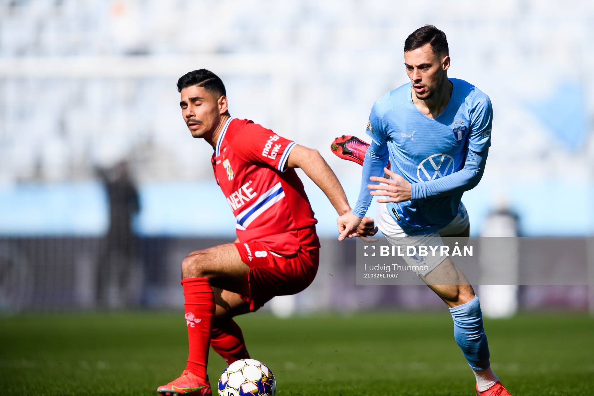 IFK Göteborgs Hosam Aiesh och Malmö FFs Veljko Birmancevic