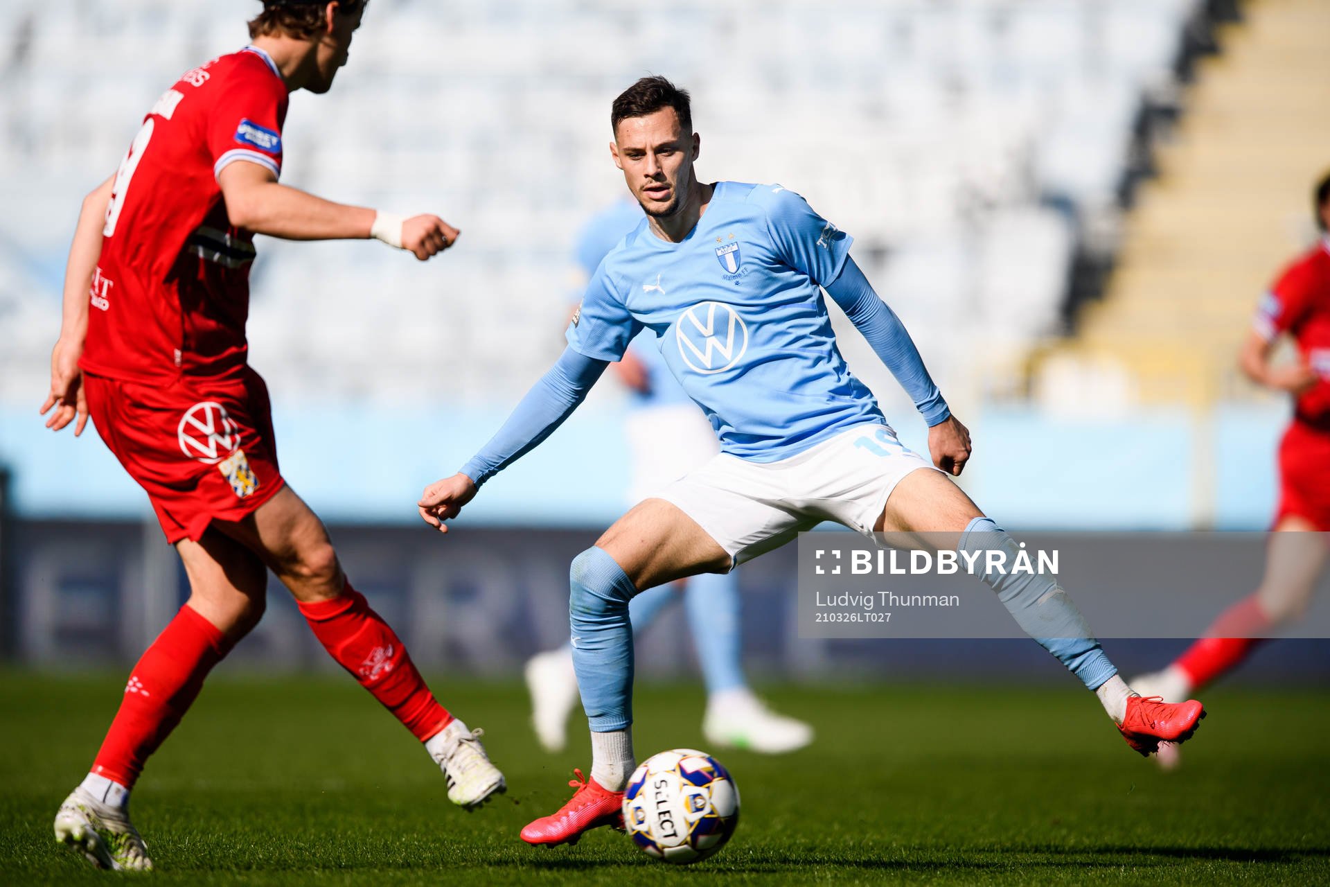 IFK Göteborgs Simon Thern och Malmö FFs Veljko Birmancevic