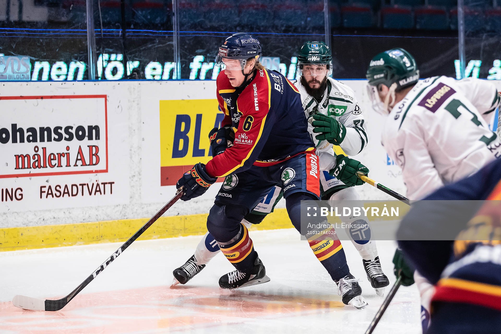 Djurgårdens Ryan Stoa och Färjestads Jesse Virtanen