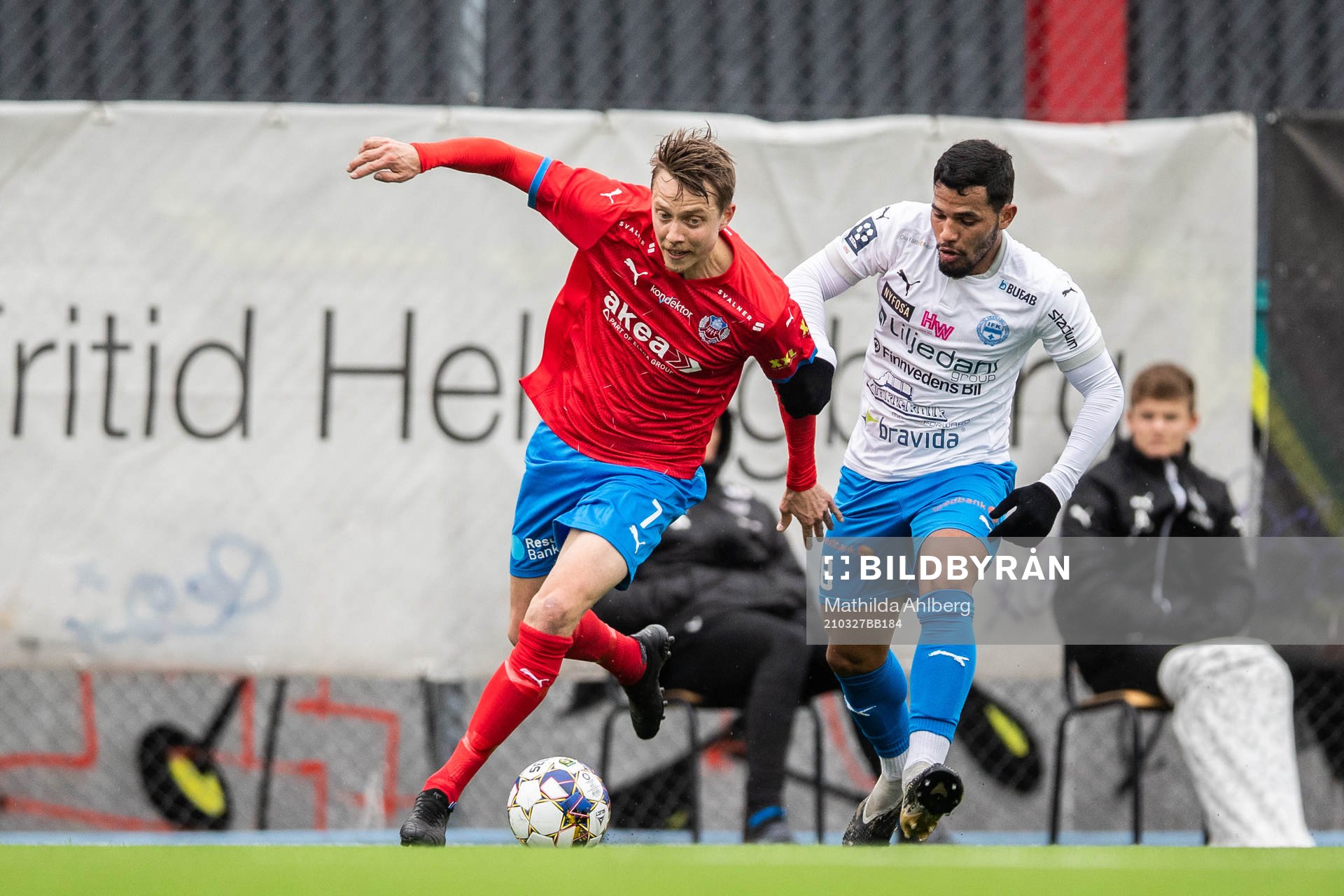 Helsingborgs Viktor Lundberg och Värnamos Wenderson