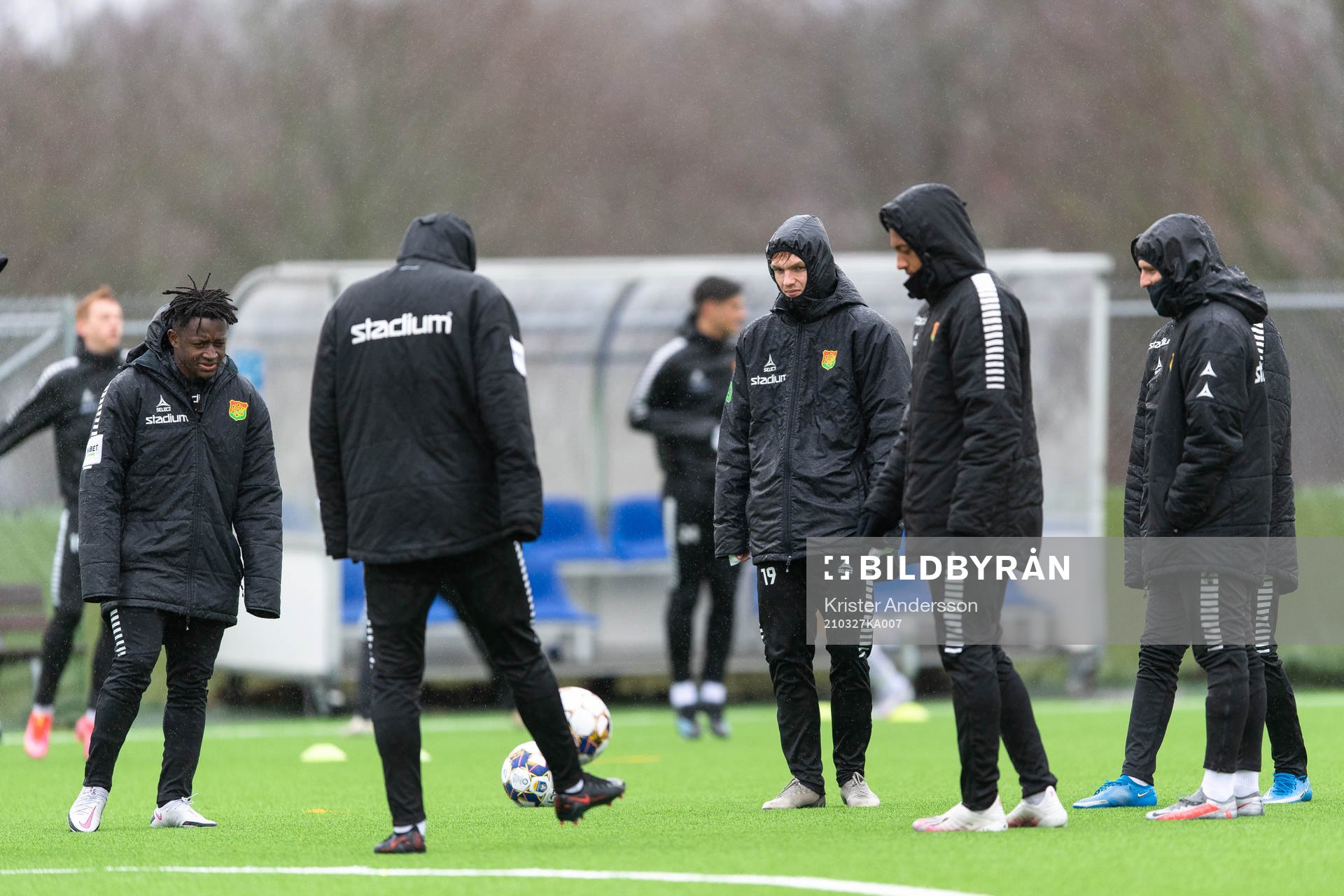GAIS spelare före träningsmatchen i fotboll mellan