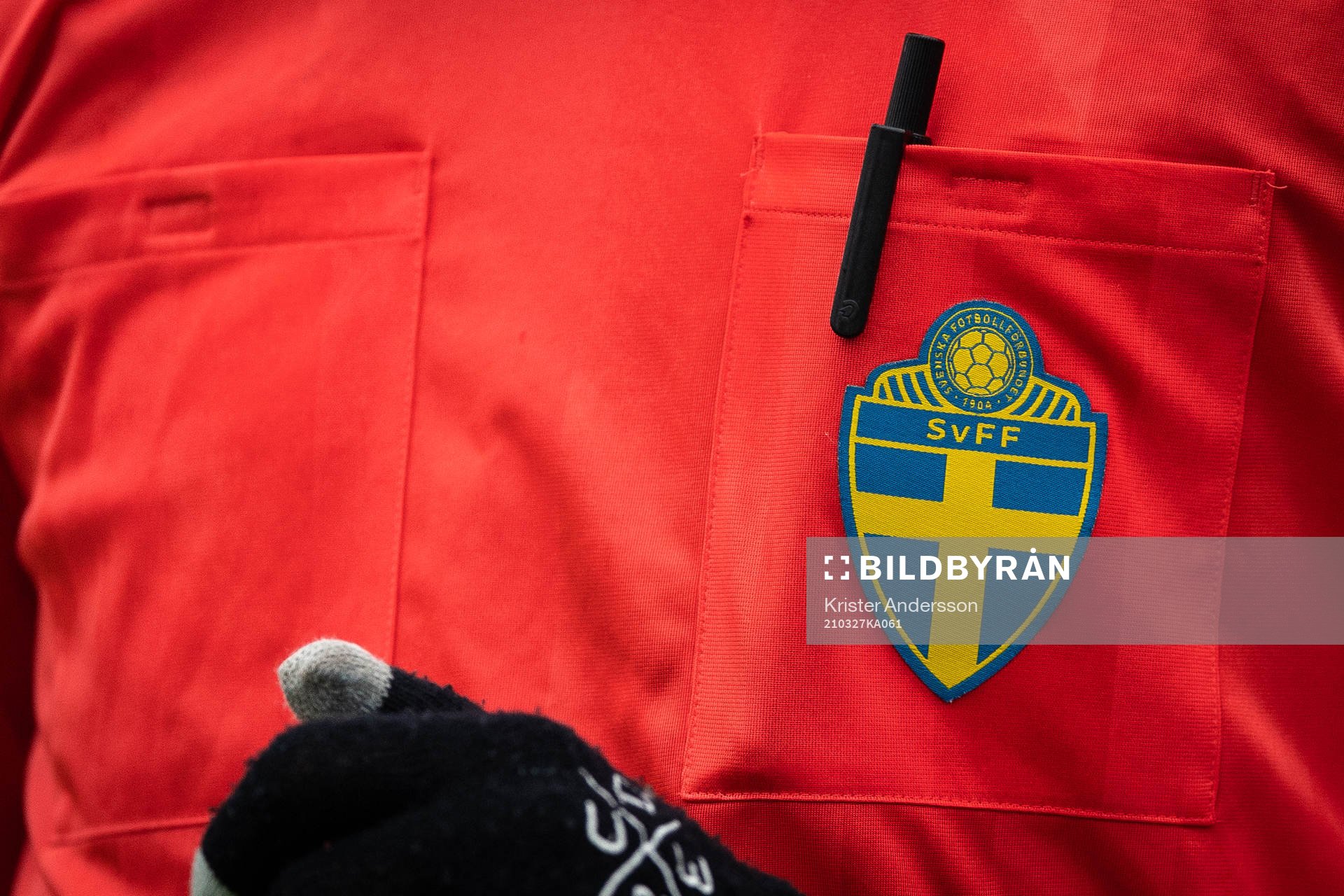 SvFF logo på en domartröja