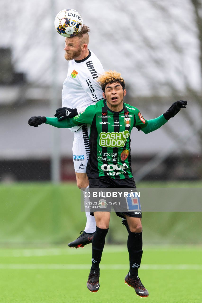 GAIS Niklas Andersen och Varbergs Keanin Ayer Boya