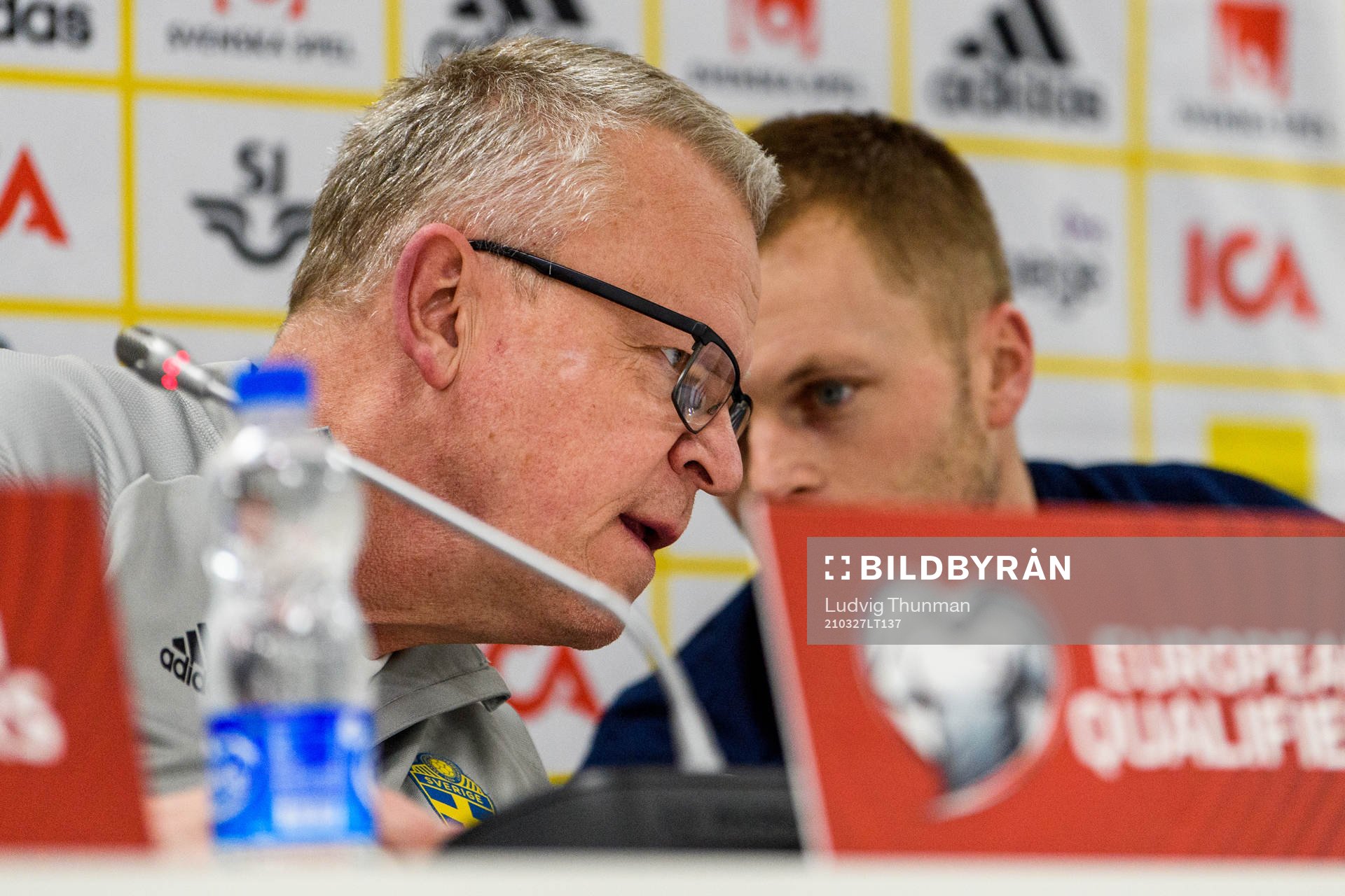 Janne Andersson, head coach and Sebastian Larsson of the