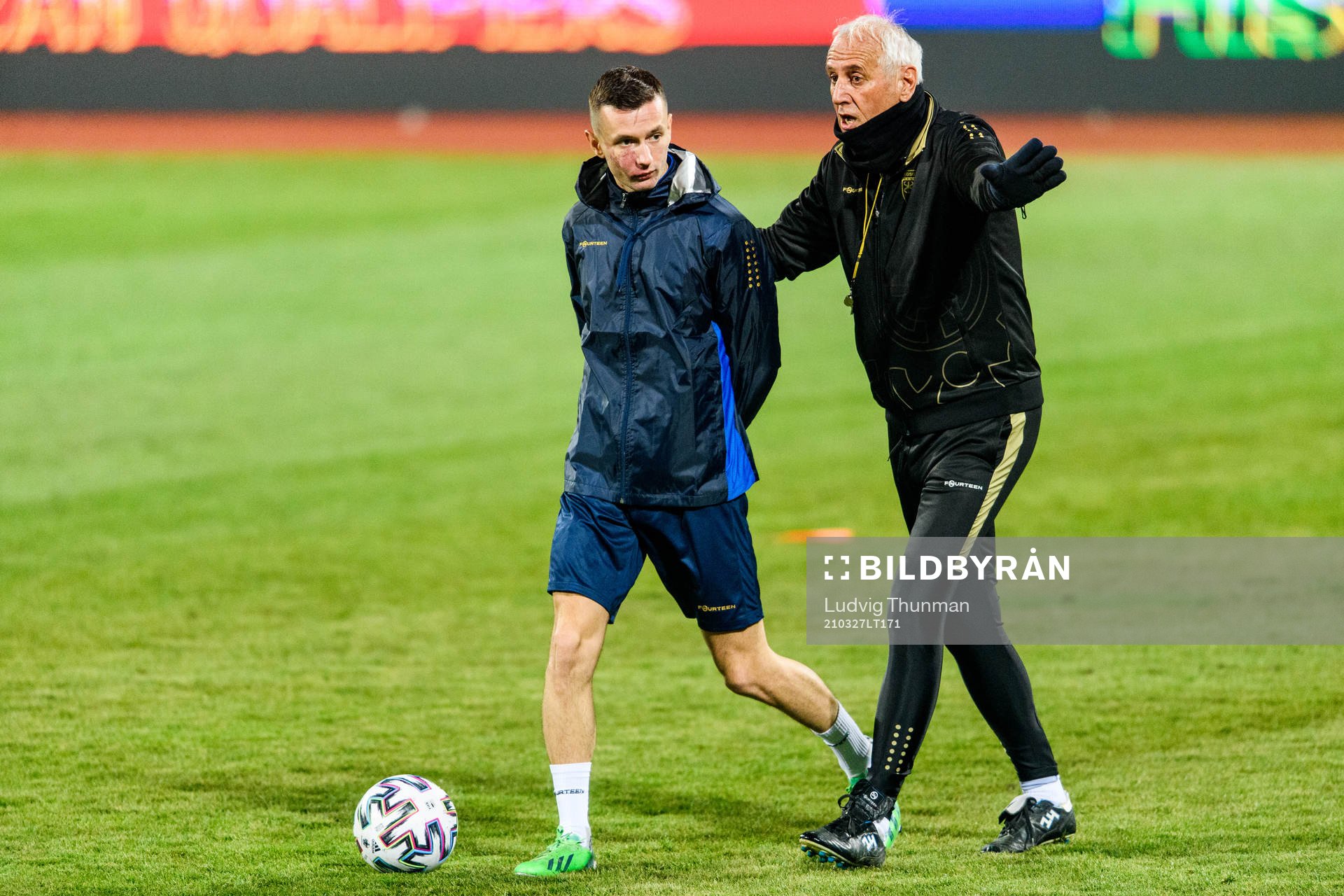 Bersant Celina and Bernard Challandes, head coach of the