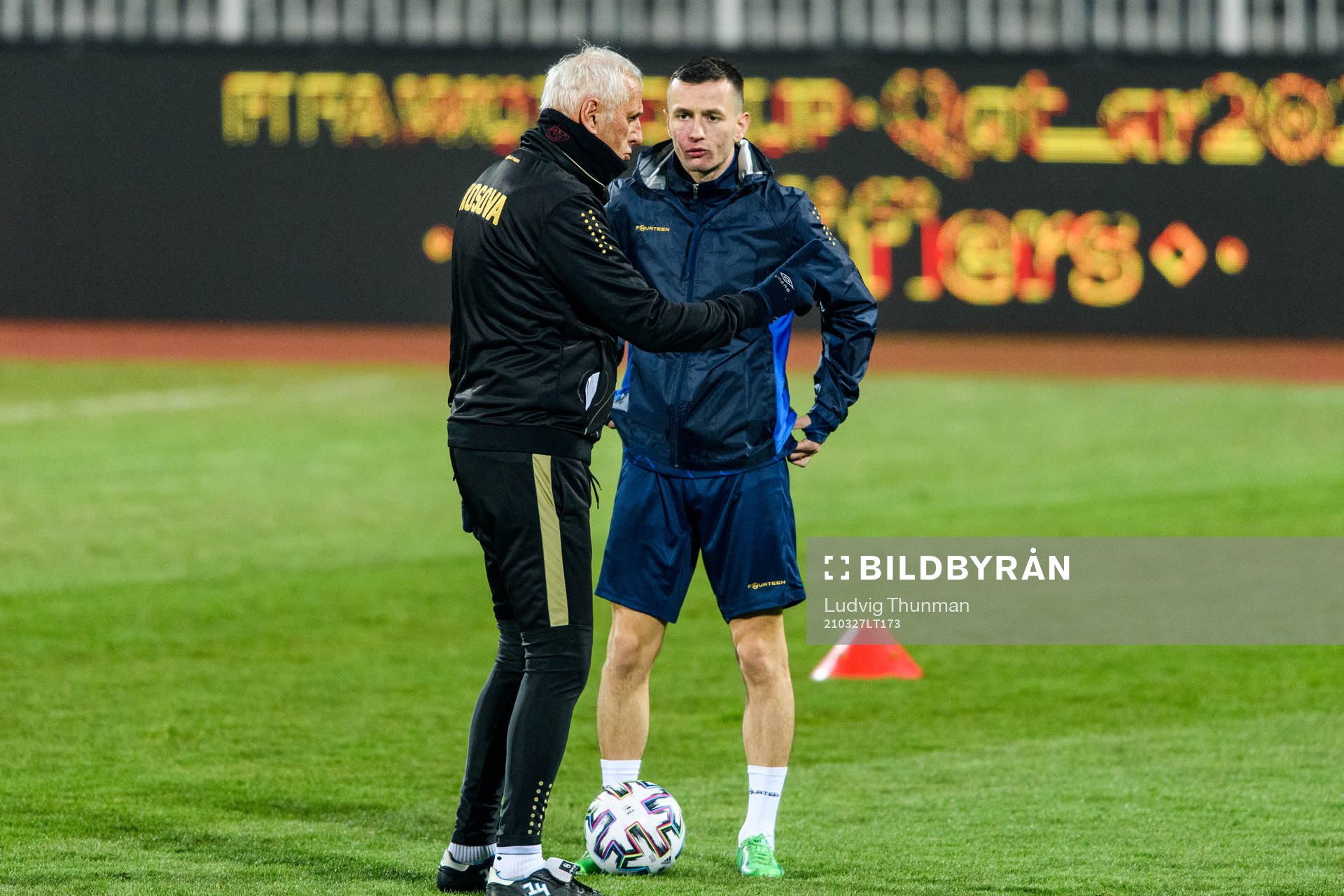 Bersant Celina and Bernard Challandes, head coach of the