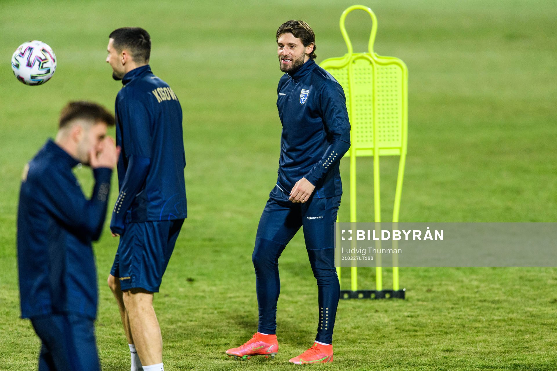 Arber Zeneli of the Kosovo national football team warm up