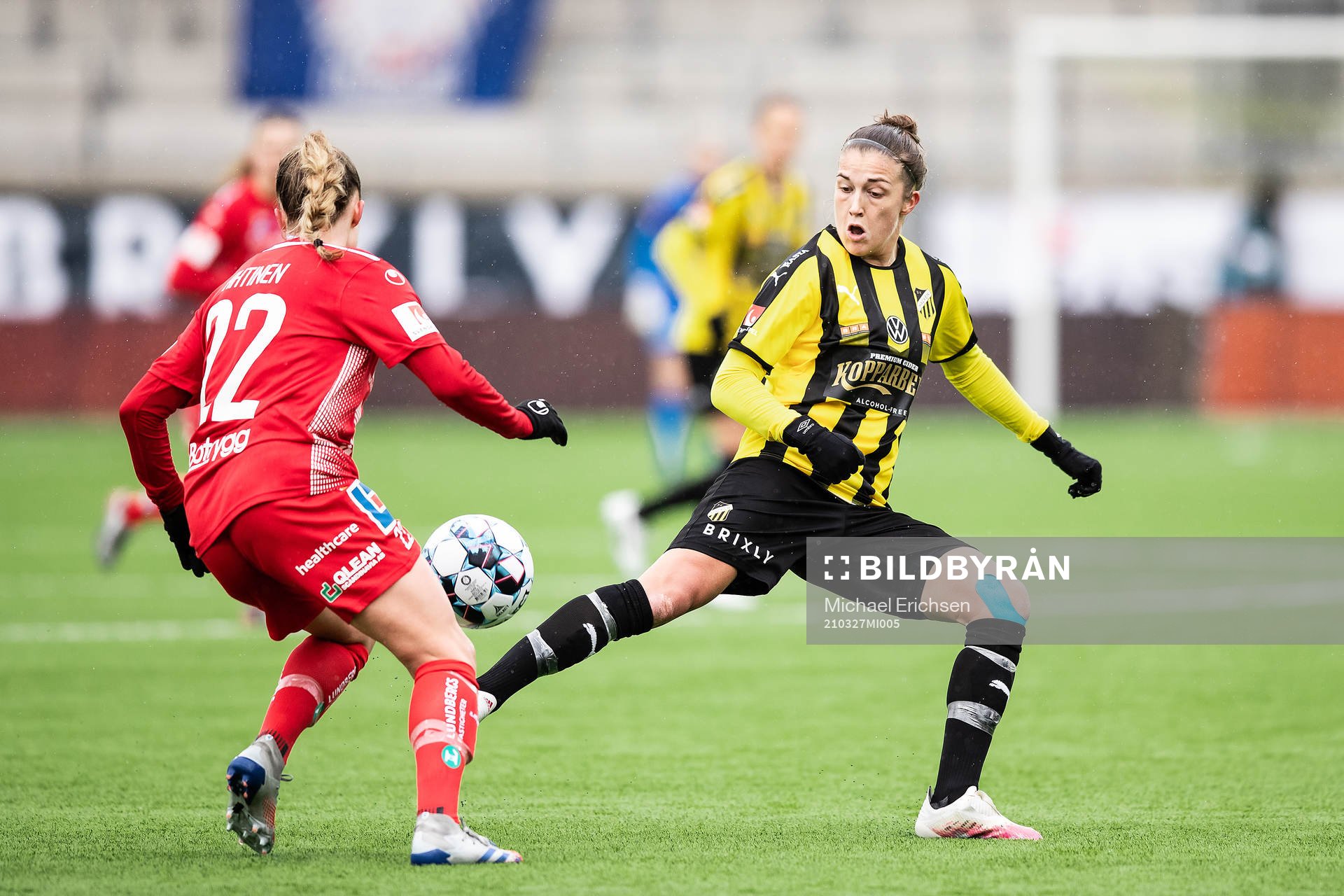 Linköpings Olga Adela Ahtinen och Häckens Filippa Angeldal