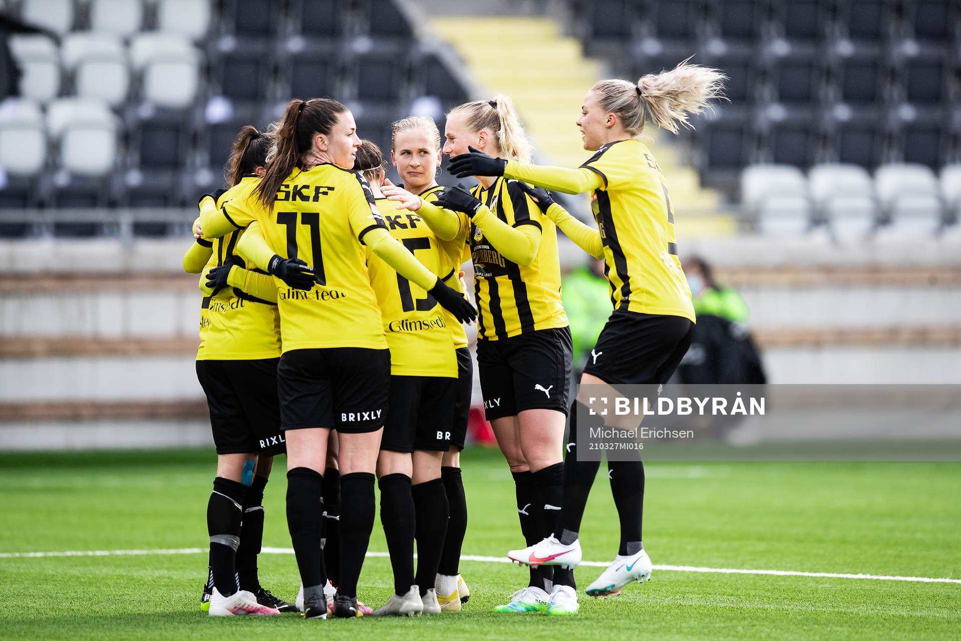 Häckens Filippa Angeldahl jublar